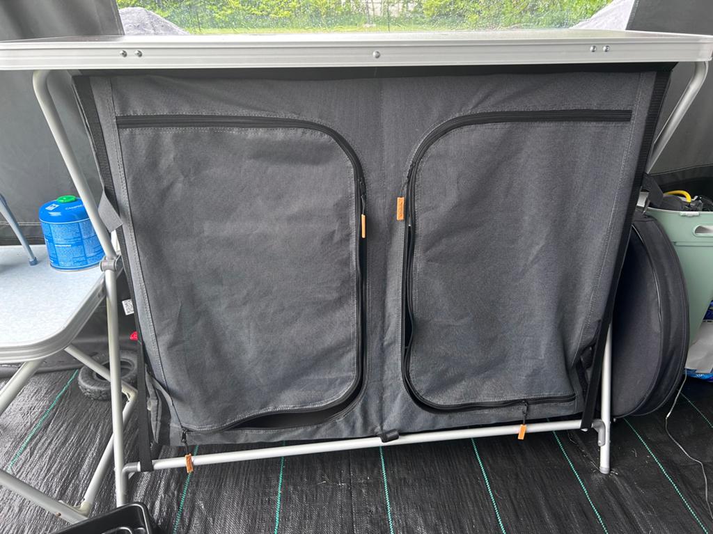 Camping kast, Caravans en Kamperen, Ophalen, Zo goed als nieuw