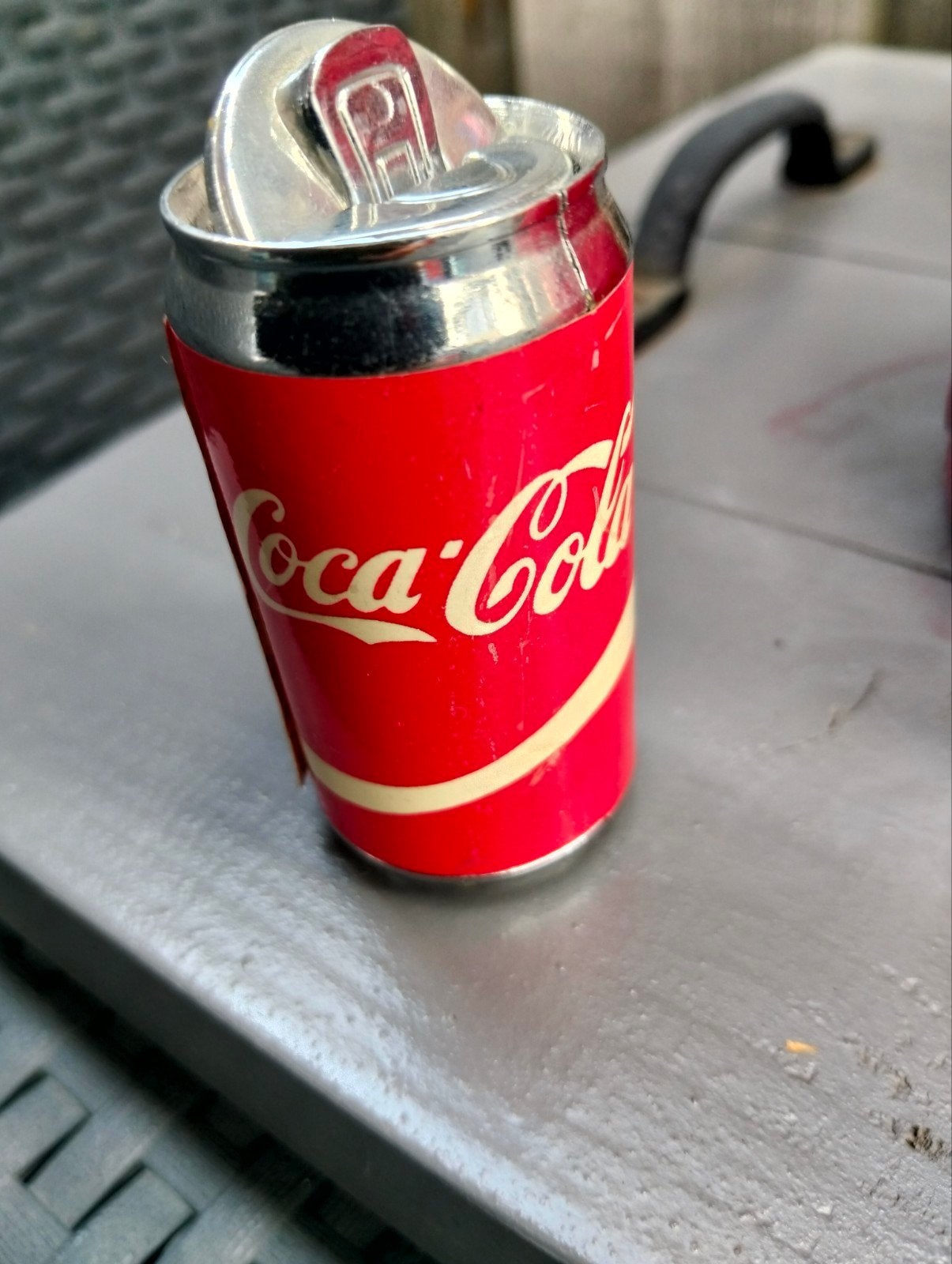Vintage Coca-Cola aansteker in blikjesvorm, Verzenden