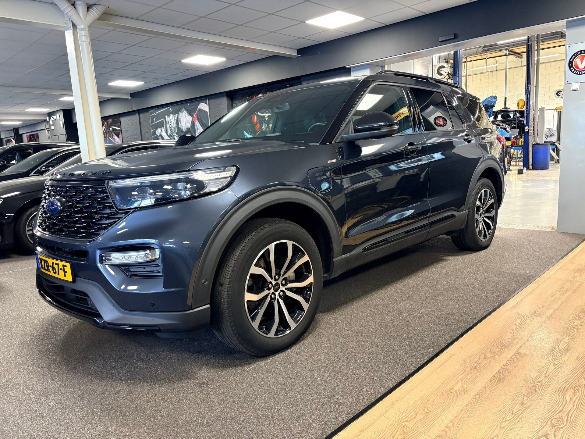 Ford EXPLORER 3.0 V6 EcoBoost PHEV ST-Line 7persoons / panor, Automaat, Gebruikt, Leder, Bedrijf