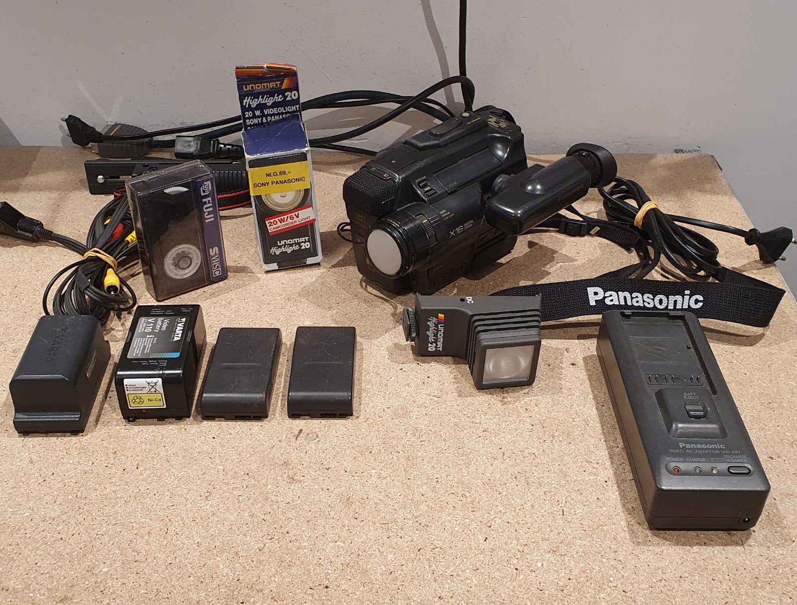 Vintage Panasonic NV-S7E VHS Camcorder, Audio, Tv en Foto, Ophalen of Verzenden, VHS of SVHS, Camera