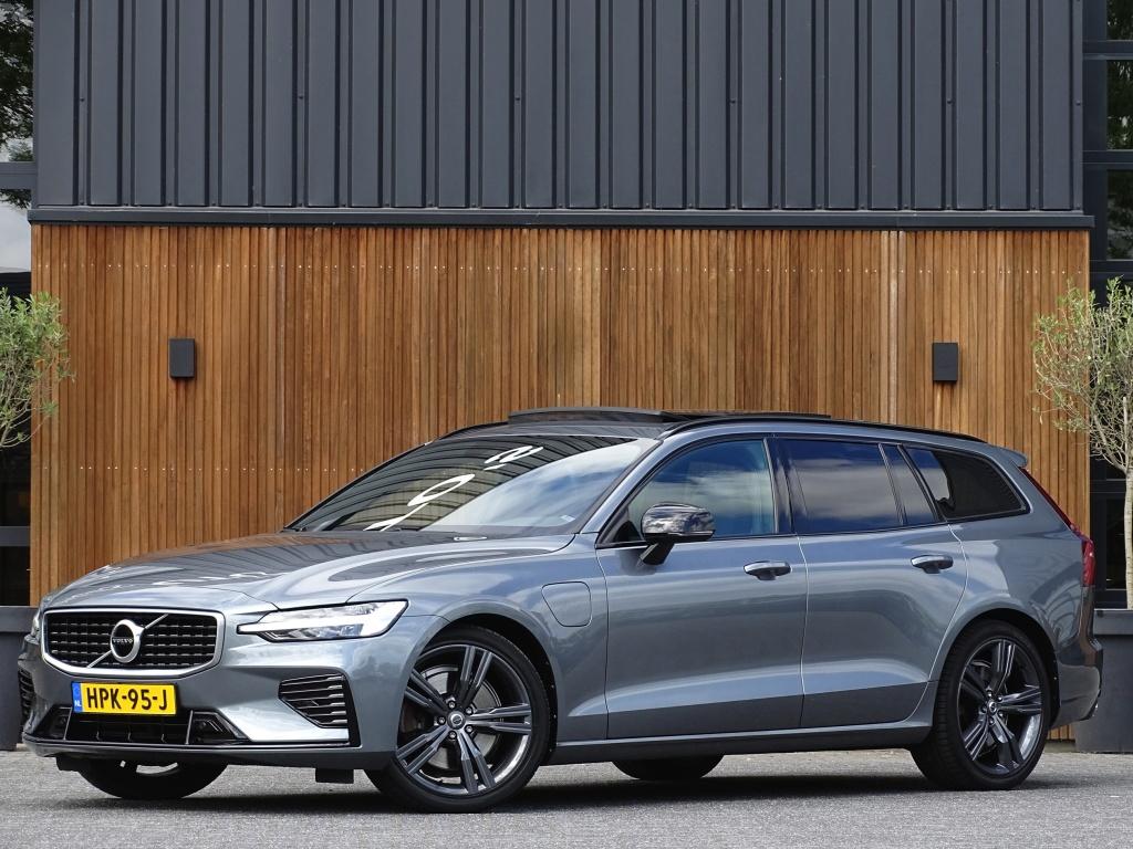 Volvo V60 T6 Twin-Engine 340PK AWD / R-Design / Harman Kardo, Gebruikt, Euro 6, 4 cilinders, Vierwielaandrijving