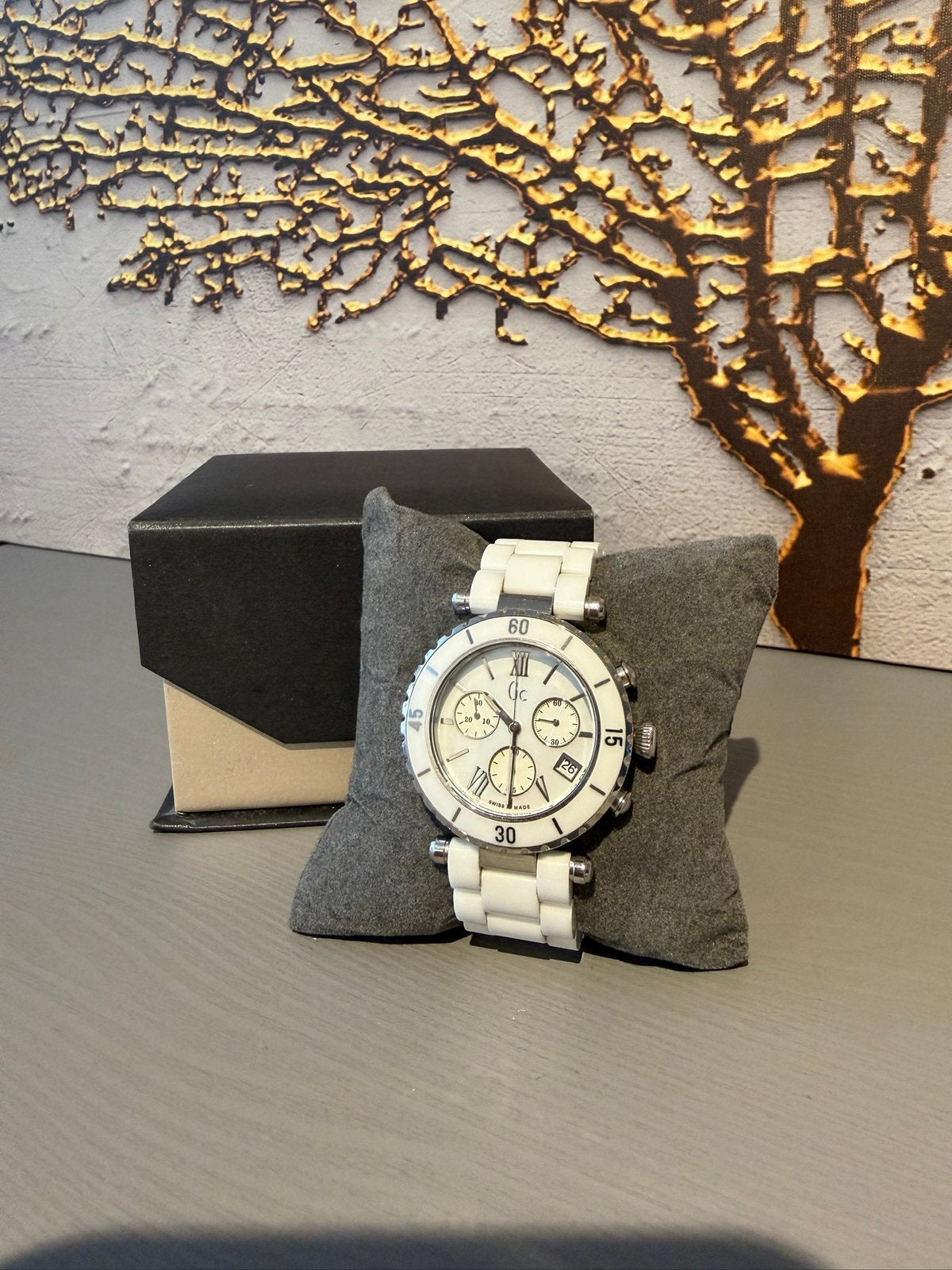Guess Gc collection horloge. Wit. Met keramische band. 38mm., Verzenden