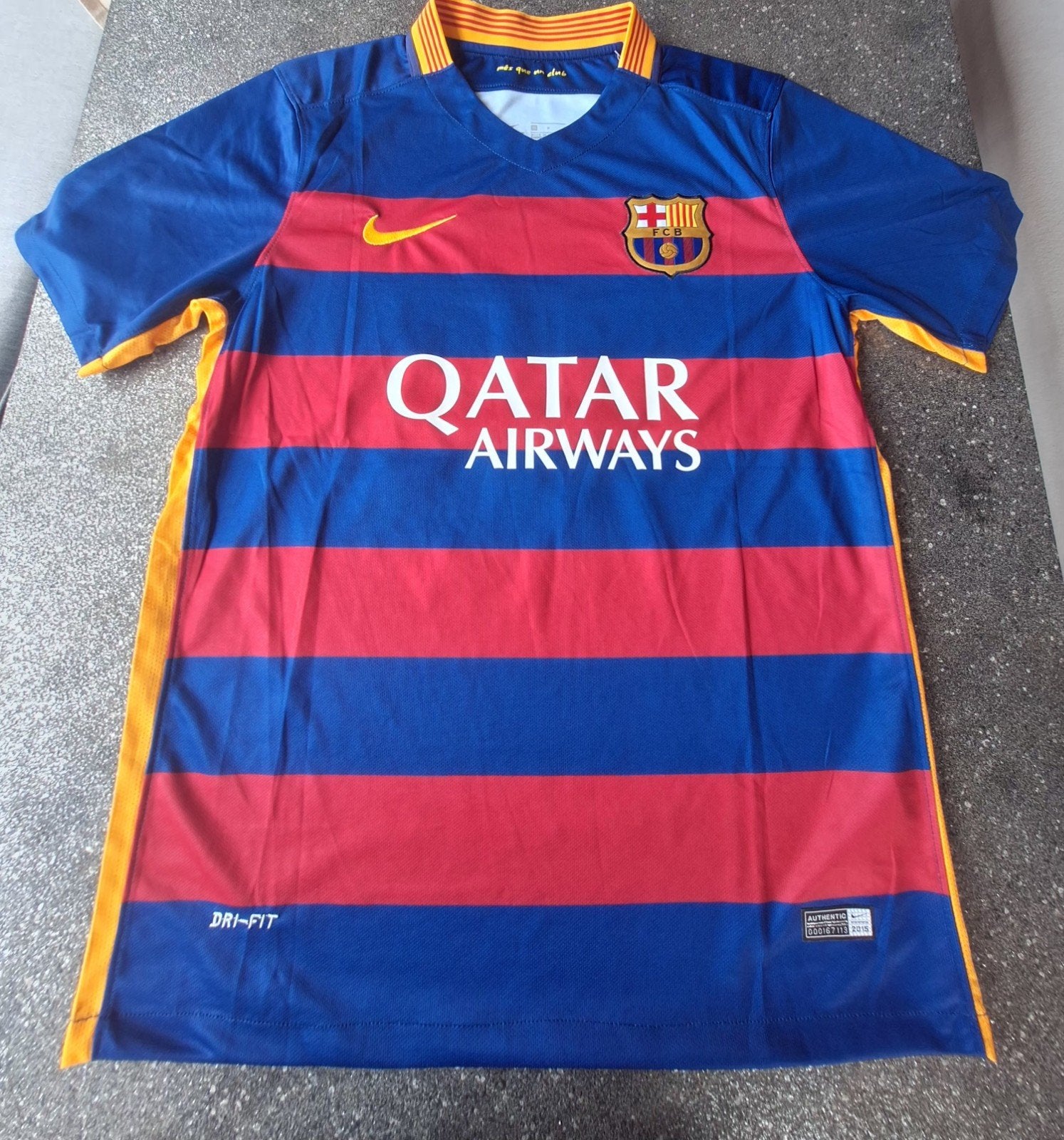 Messi retro Fc Barcelona shirt 2015/16 Maat M New met labels, Maat M, Verzenden, Nieuw, Shirt