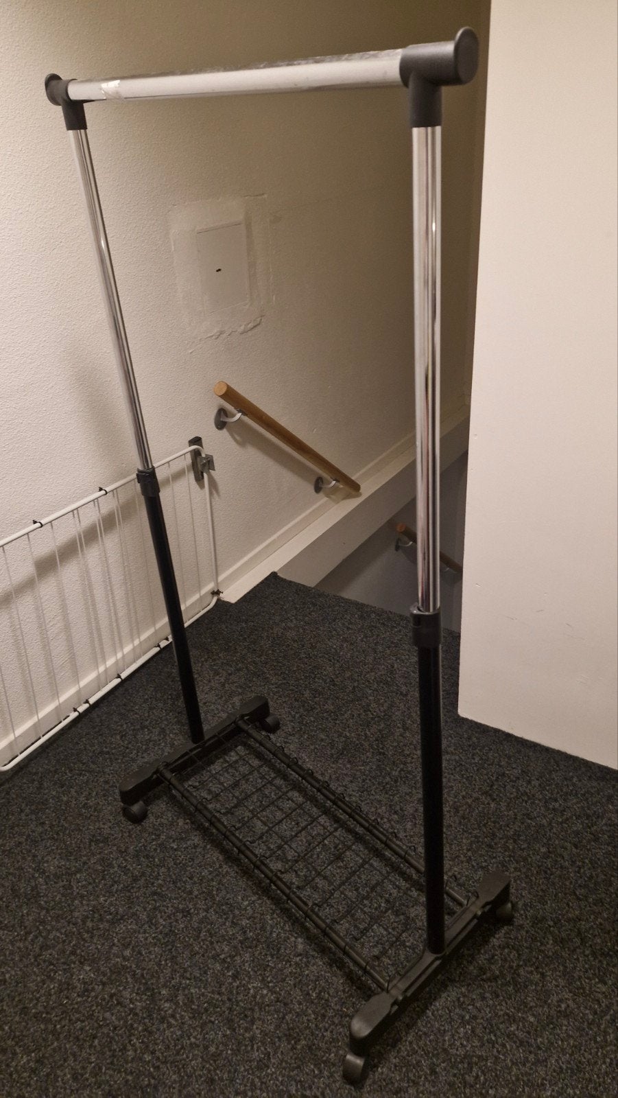 Handig kledingrek met wielen, Ophalen of Verzenden