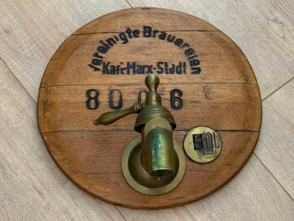 Oude bierkraan met bronzen plaat op vatbodem, Verzamelen, Biermerken, Ophalen of Verzenden, Zo goed als nieuw, Overige typen, Overige merken