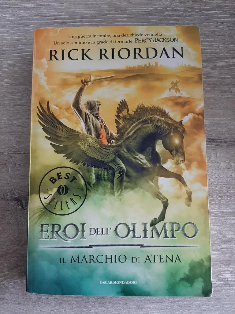 Eroi dell'Olimpo: Il Marchio di Atena - Rick Riordan, Boeken, Ophalen of Verzenden, Gelezen, Rick Riordan, Europa overig