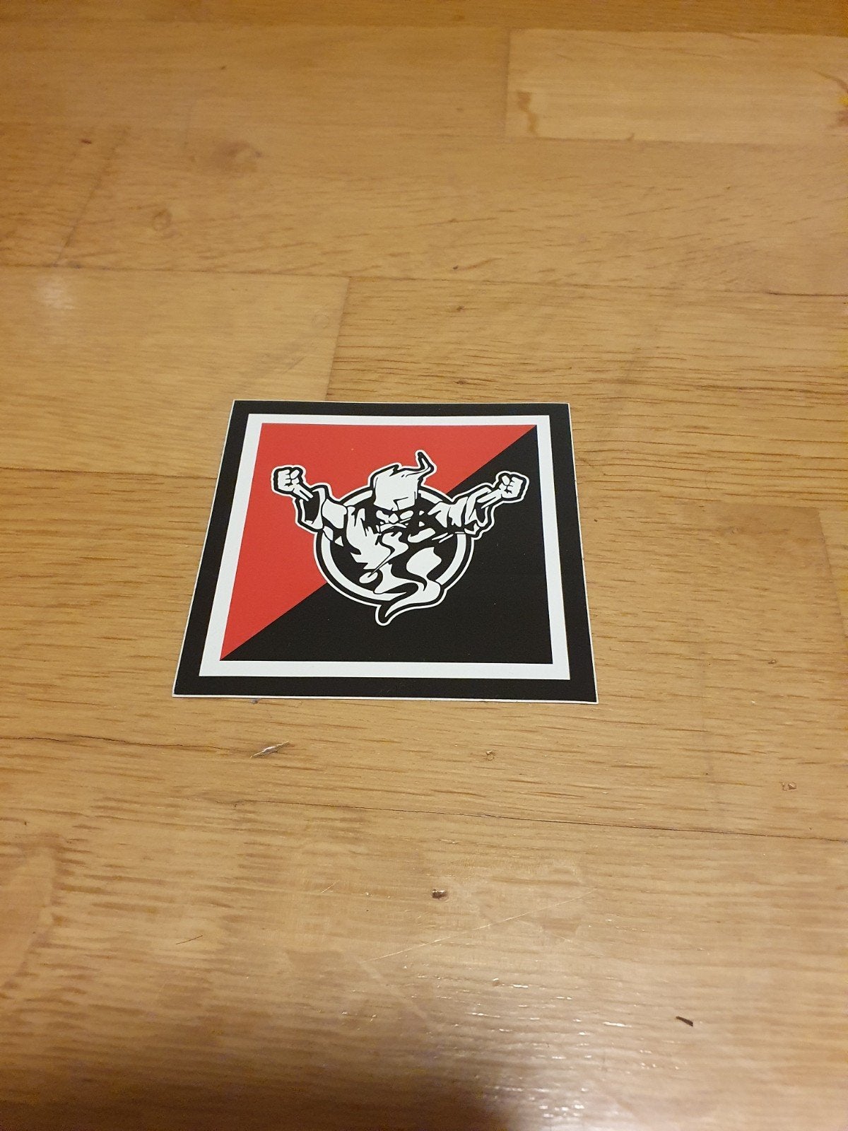 Originele Thunderdome sticker 10x10 cm, Ophalen of Verzenden