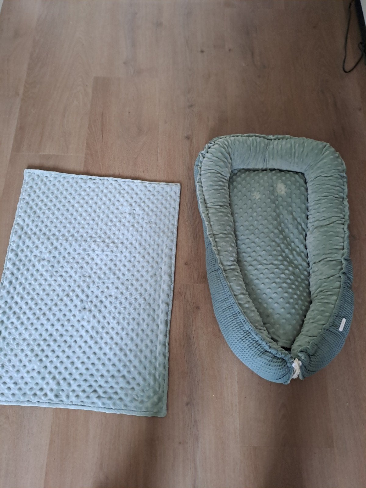 baby nestje met kleed., Ophalen, Gebruikt