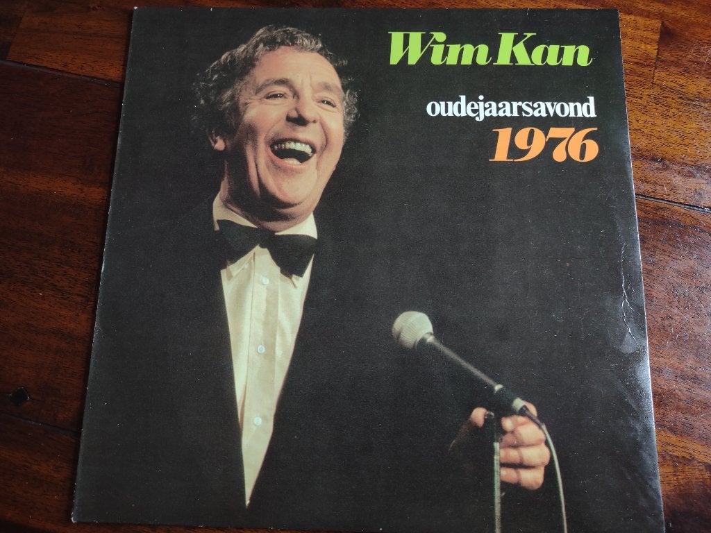 2 LP's - Wim Kan - Oudejaarsconferences, Ophalen of Verzenden, Zo goed als nieuw, Overige formaten, Overige genres