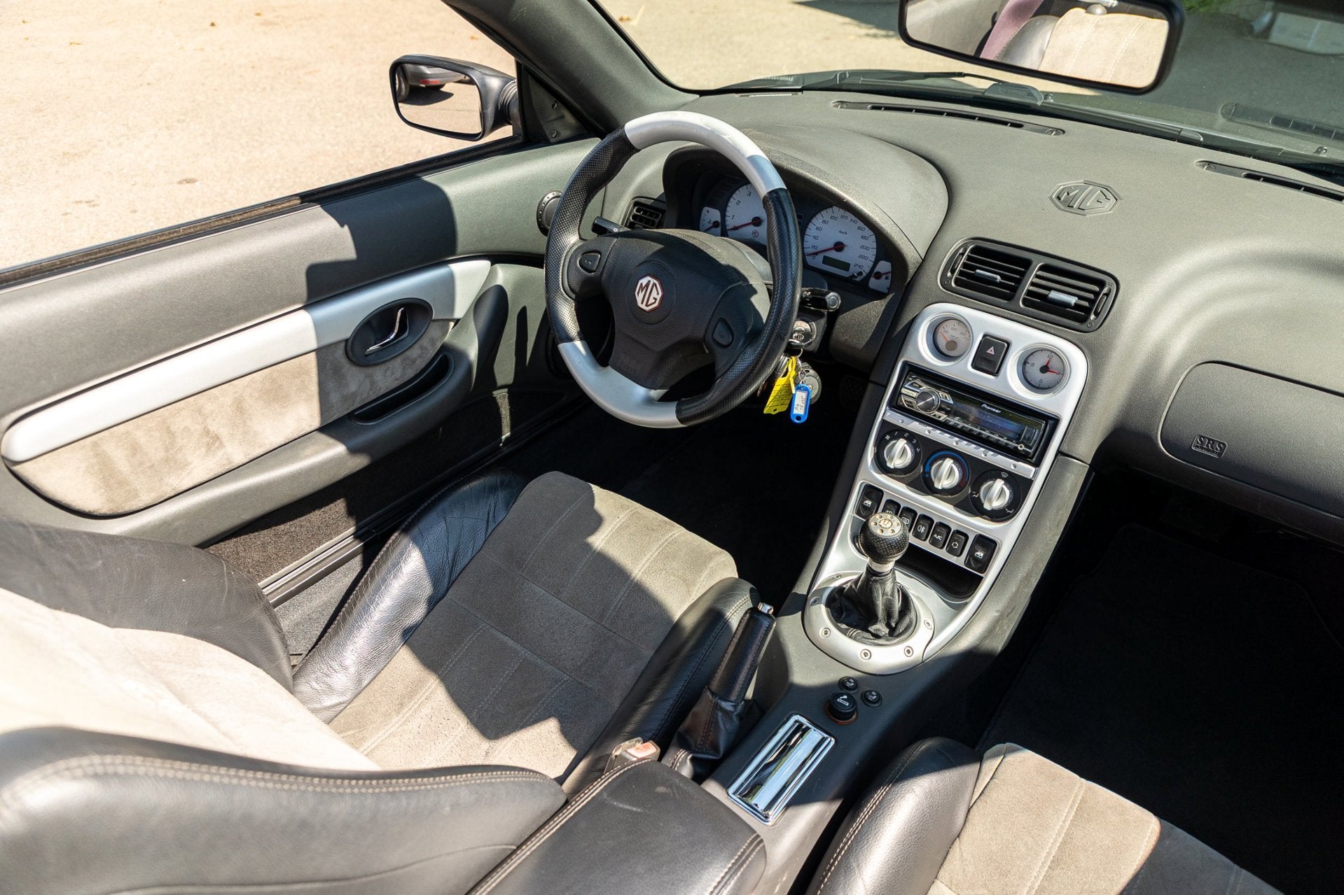 MG TF 1.8 TF 135 Oxford SE Prijs is rijklaar inclusief nieuw, Auto's, MG, 13 km/l, Gebruikt, Zwart, 4 cilinders