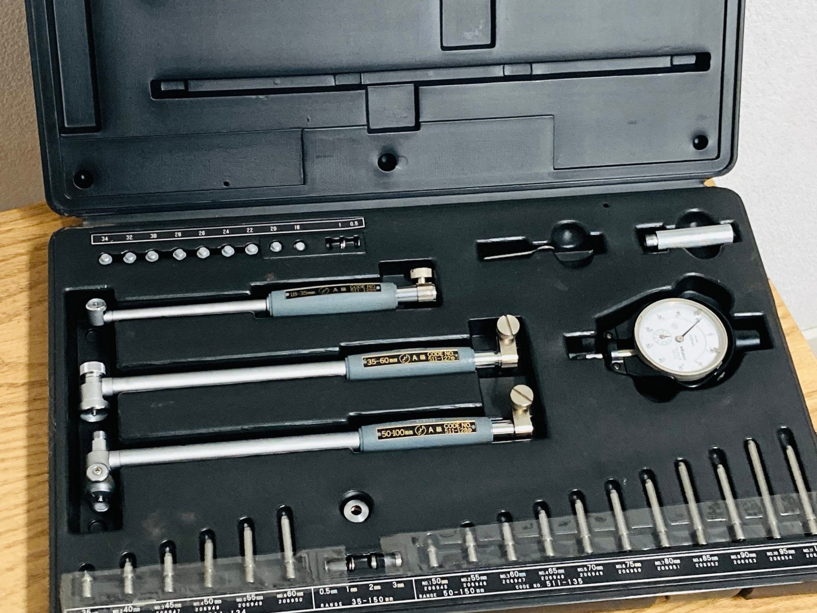 Tweepuntsbinnenmicrometer Mitutoyo 18-150mm 511-901, Doe-het-zelf en Verbouw, Draaibanken, Ophalen of Verzenden, Zo goed als nieuw