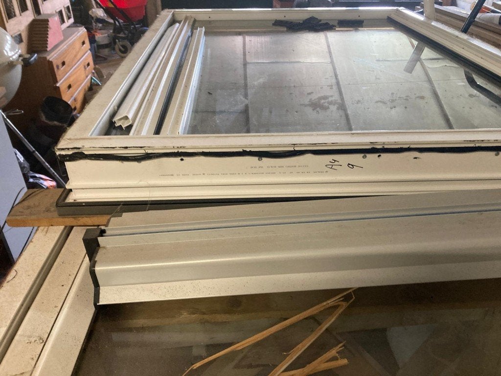 te koop, 2 stuks kunststof glas kozijnen, Doe-het-zelf en Verbouw, Kozijnen en Schuifpuien, Kunststof, Gebruikt, Raamkozijn, 150 tot 225 cm