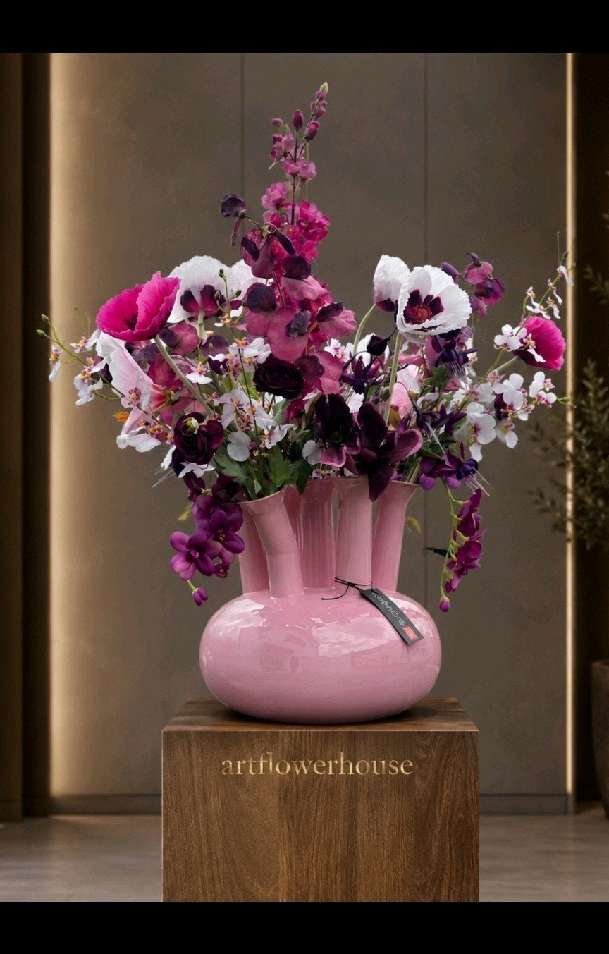 Roze vaas met luxe bloemstuk, Nieuw, Ophalen of Verzenden, Boeket, Met pot of vaas