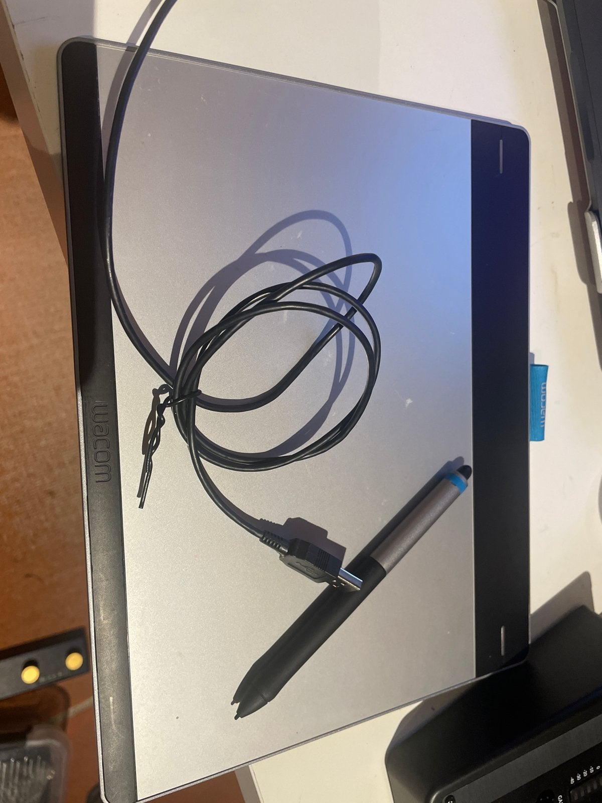 Wacom Intuos CTH-680 Pen & Touch Tekentablet, Computers en Software, Multi-touch, Ophalen of Verzenden, Zo goed als nieuw, Wacom