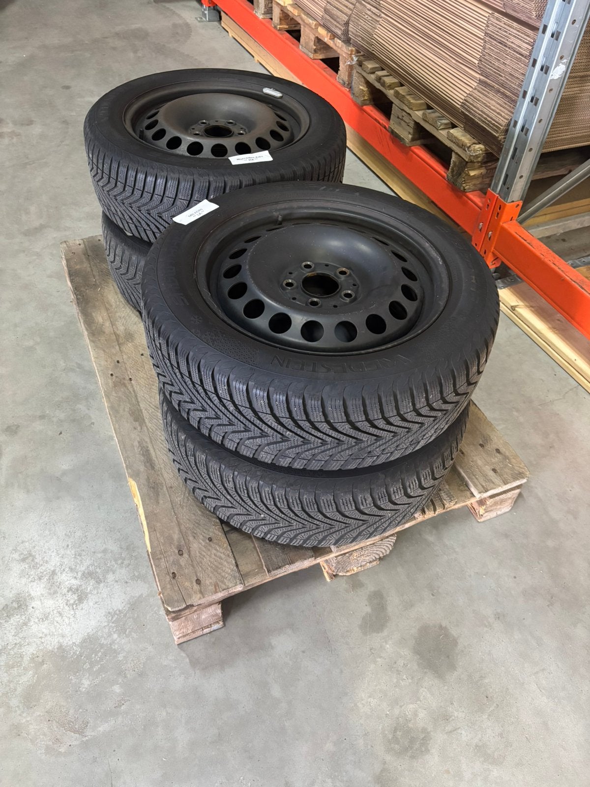 Set winterbanden Vredestein Snowtrac 5, Auto-onderdelen, Banden en Velgen, Ophalen, 16 inch, Banden en Velgen, 205 mm