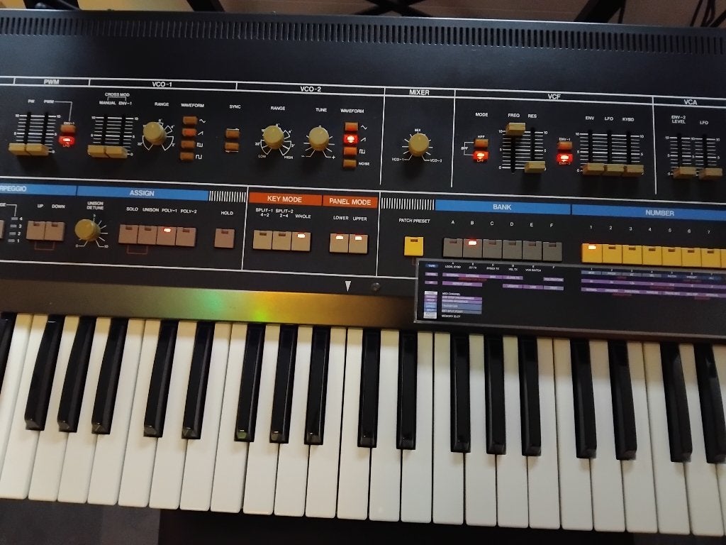 Roland Jupiter 6, Muziek en Instrumenten, Ophalen, 61 toetsen, Roland, Zo goed als nieuw