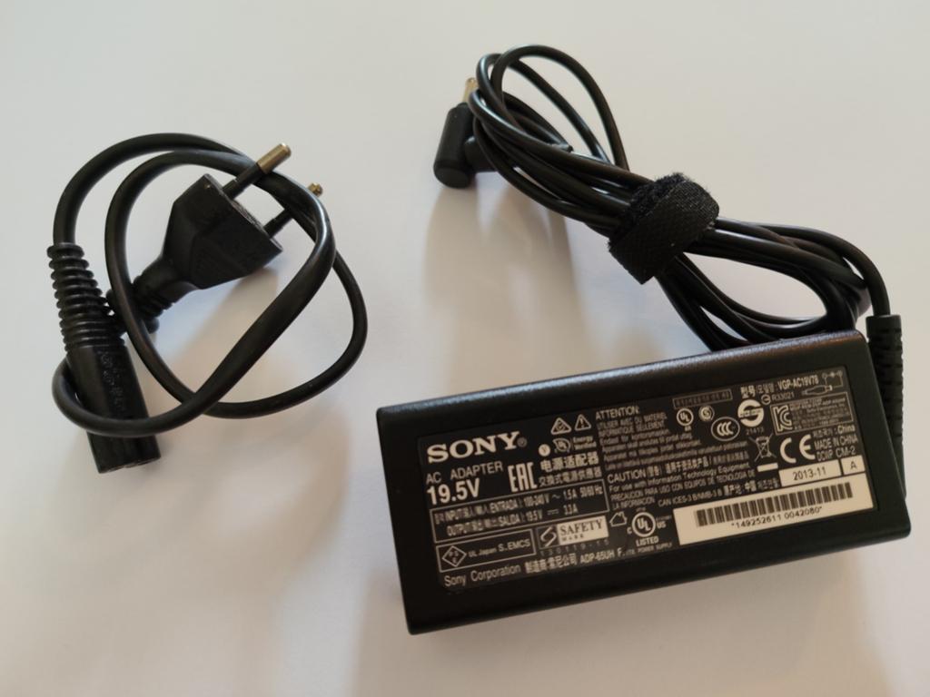 Sony AC Adapter 19.5V 65watt, Computers en Software, Laptop-opladers, Ophalen of Verzenden, Gebruikt, Sony