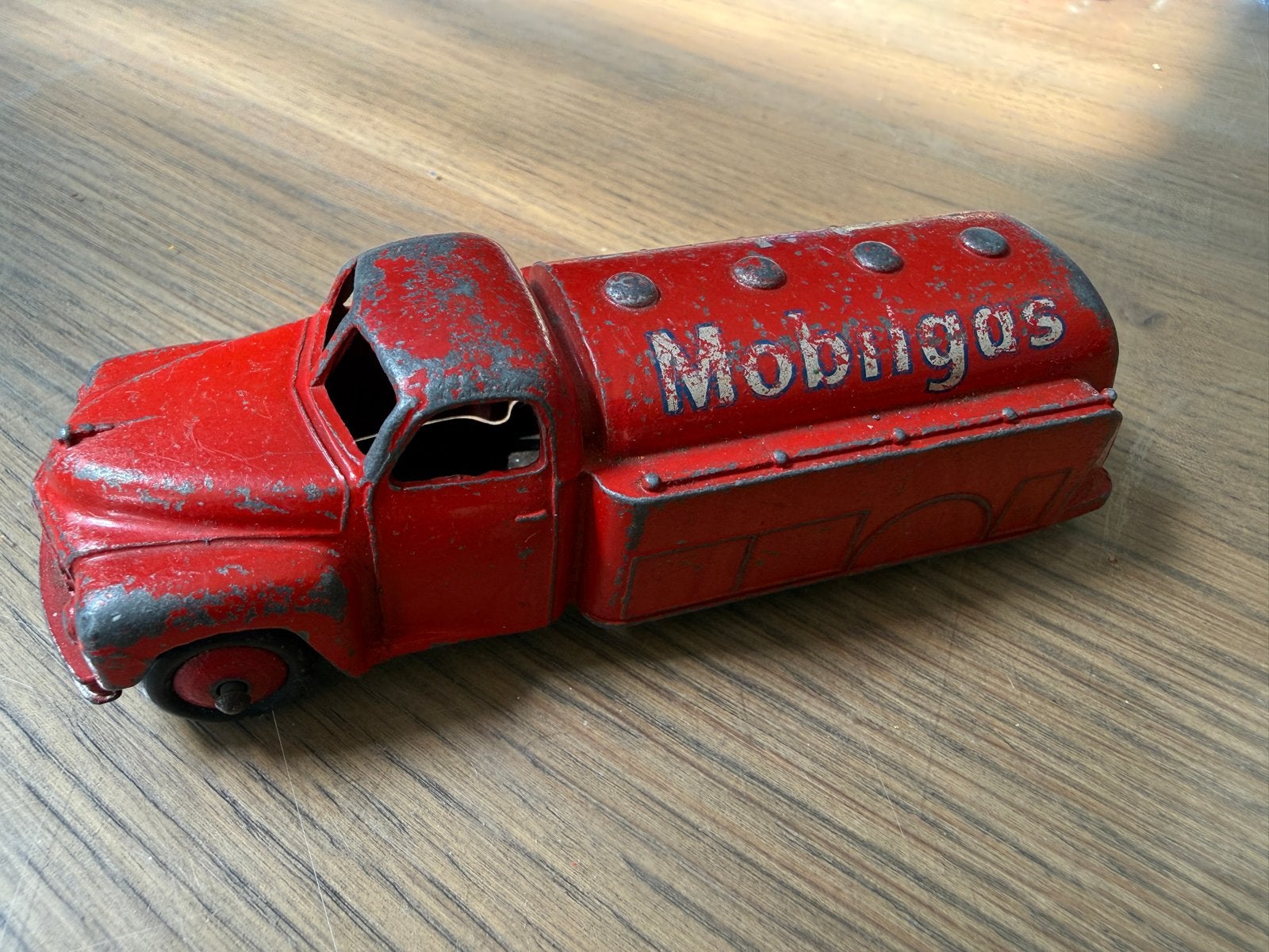 Dinky Toys 30p/440 Studebaker Mobilgas Tankwagen – jaren 50, Ophalen of Verzenden