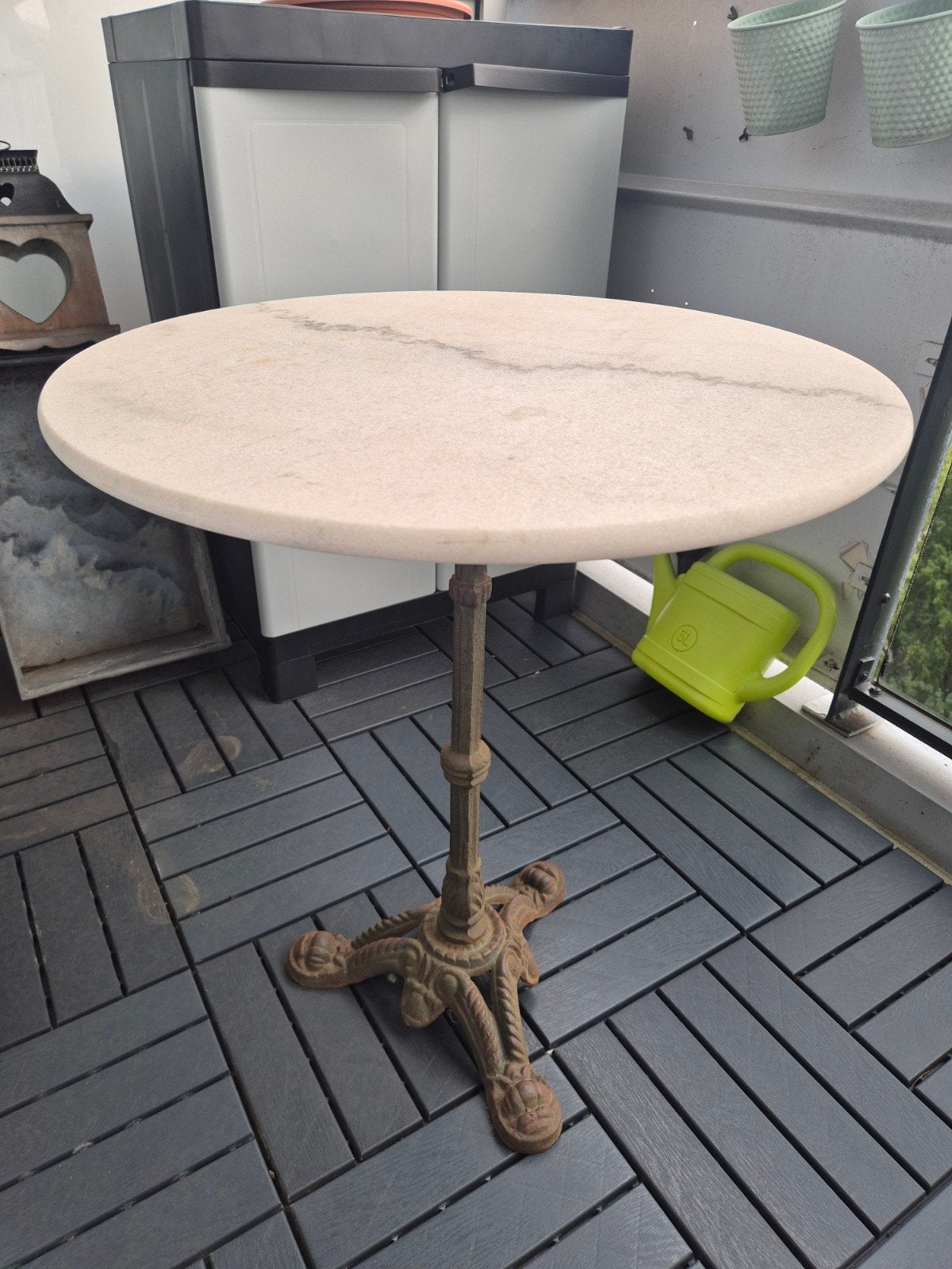 Marmeren bistrotafel met gietijzeren onderstel, Ophalen
