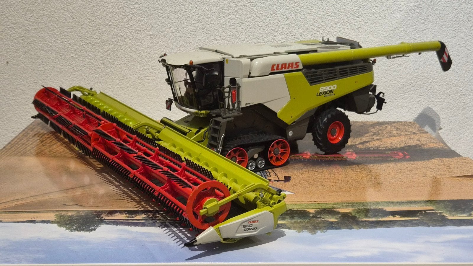 Claas Lexion 8900 TT Marge Models limited edition 2000 stuks, Hobby en Vrije tijd, Overige merken, ., Tractor of Landbouw, Marge Models
