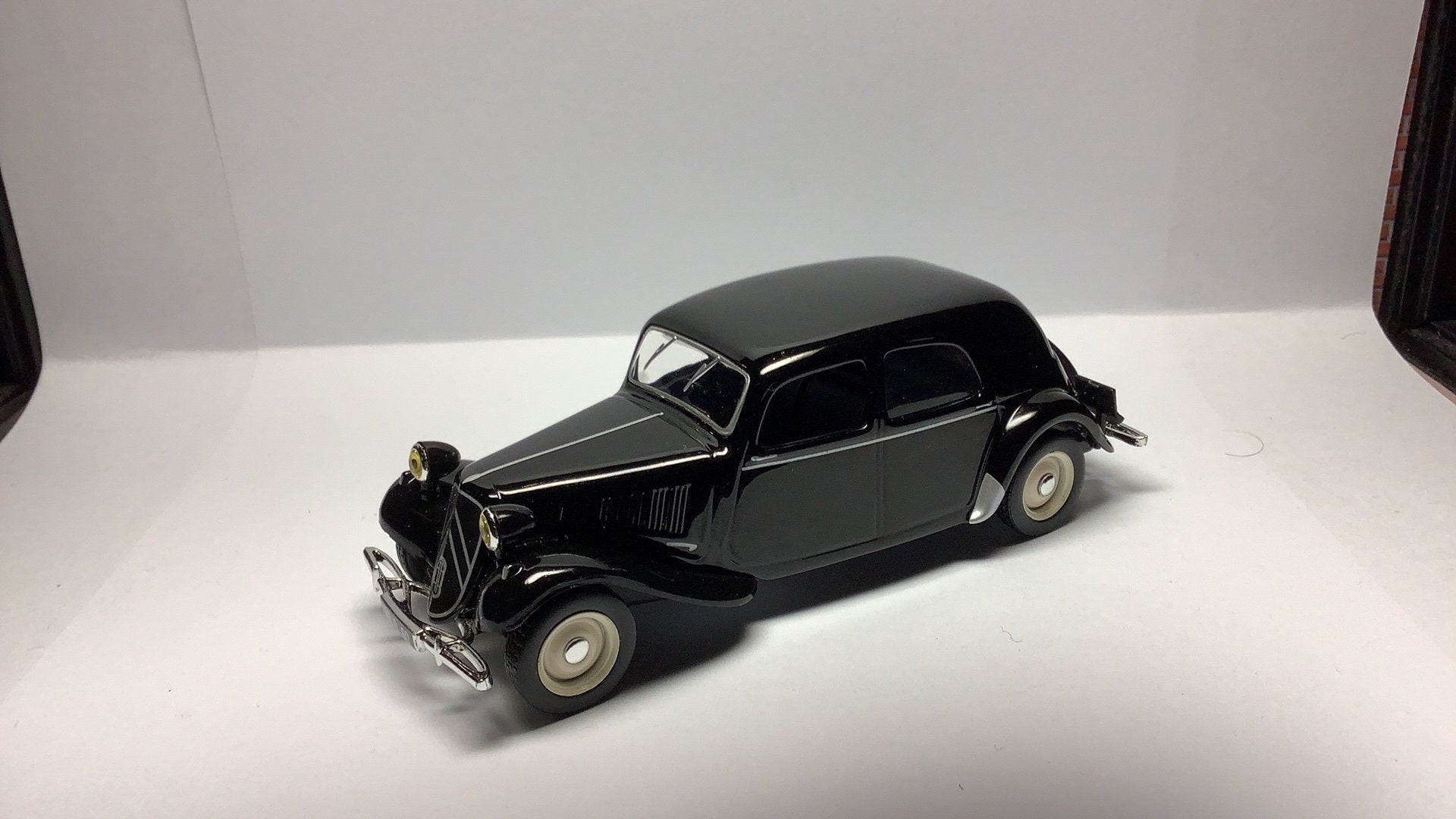 Ixo Citroen Traction 11 1950, Ophalen of Verzenden, Gebruikt