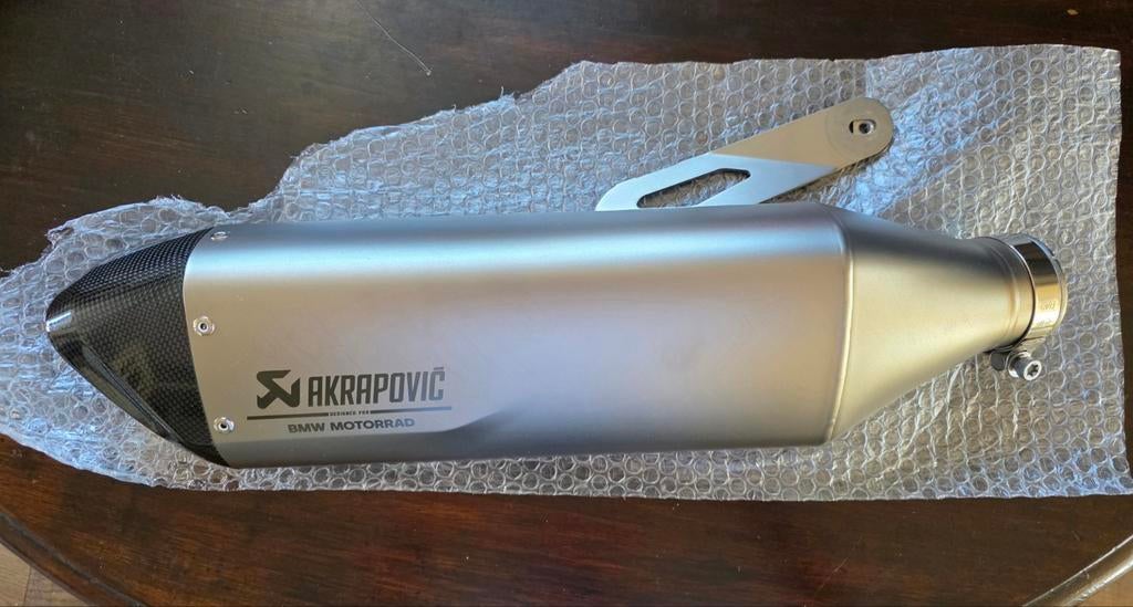 Akrapovic uitlaatdemper / slip-on S1000RR, Motoren, Onderdelen | BMW, Verzenden, Gebruikt