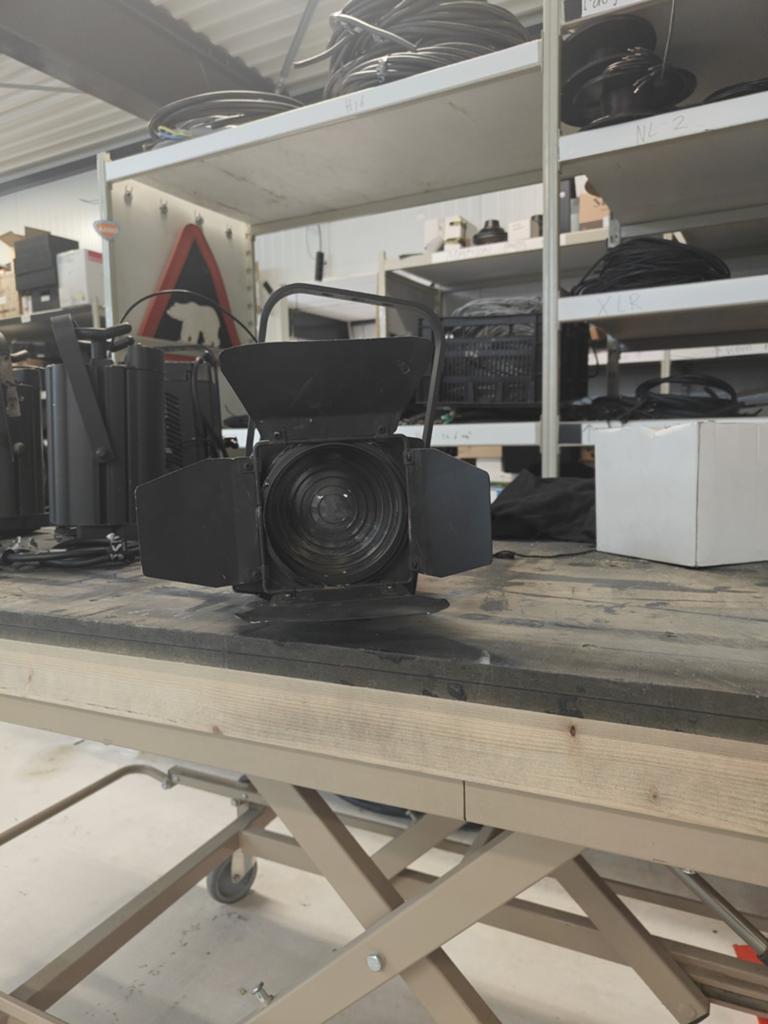 Selecon Theater Spot 500W Fresnel - Meerdere Beschikbaar, Muziek en Instrumenten, Theaterbelichting, Gebruikt, Ophalen, Selecon