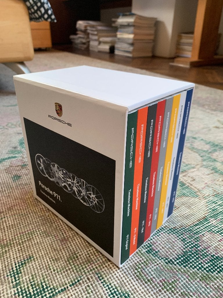 Porsche 911 Timeless Machine box 2019 | alle (8) generaties, Boeken, Porsche, Nieuw, Ophalen of Verzenden, Porsche