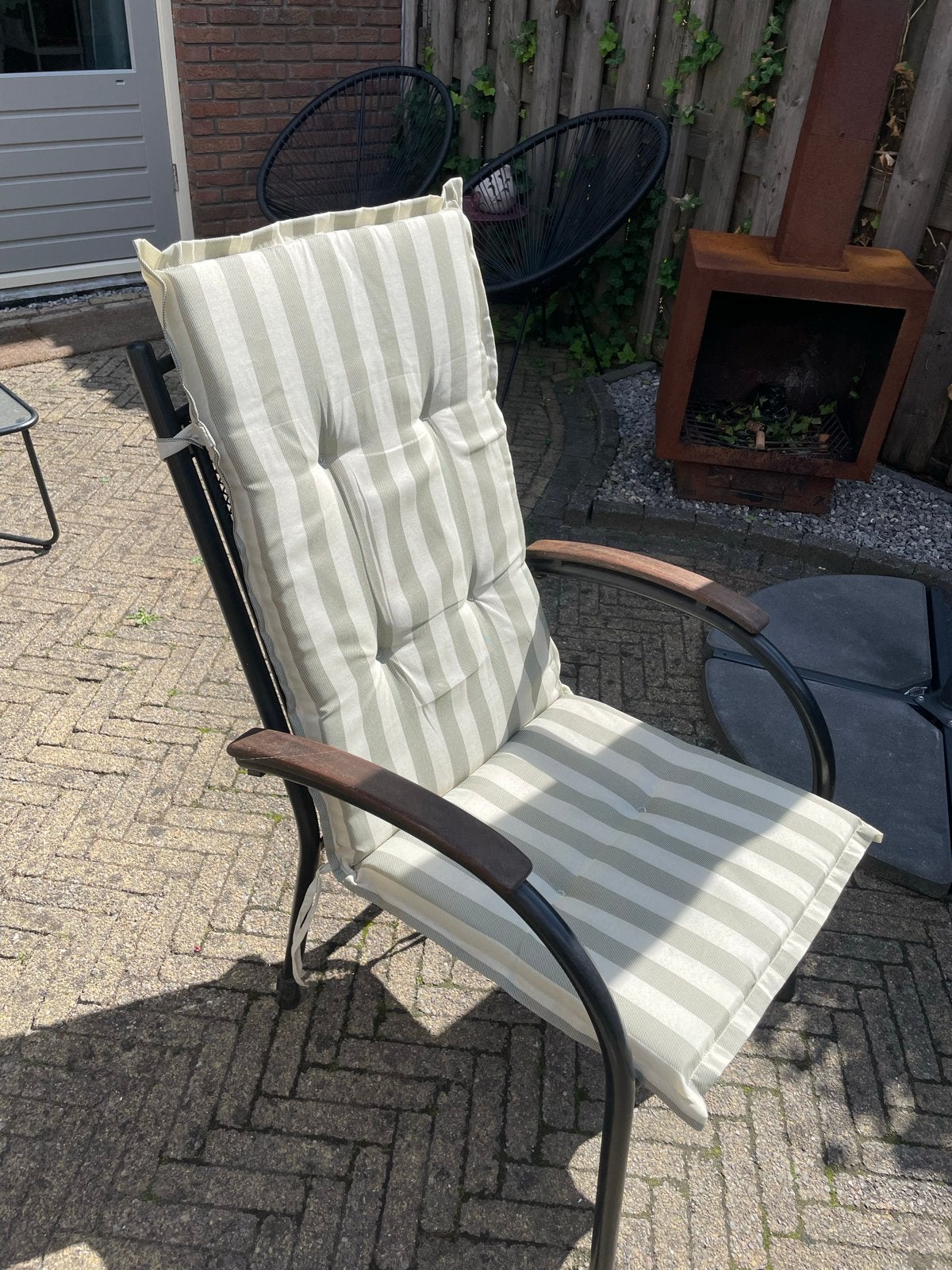 4 tuinstoelen met kussens, Ophalen, Gebruikt, Metaal, Stapelbaar