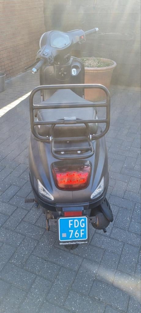 Nipponia snor scooter brommer, Fietsen en Brommers, Gebruikt, Benzine, Nvt, Nvt