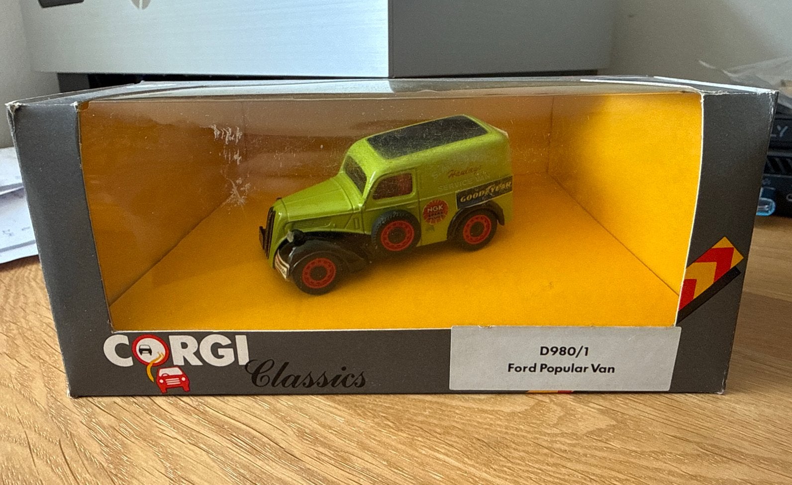 Corgi Classics D980/1 Ford Popular Van - Nieuw in doos, Ophalen of Verzenden, Nieuw