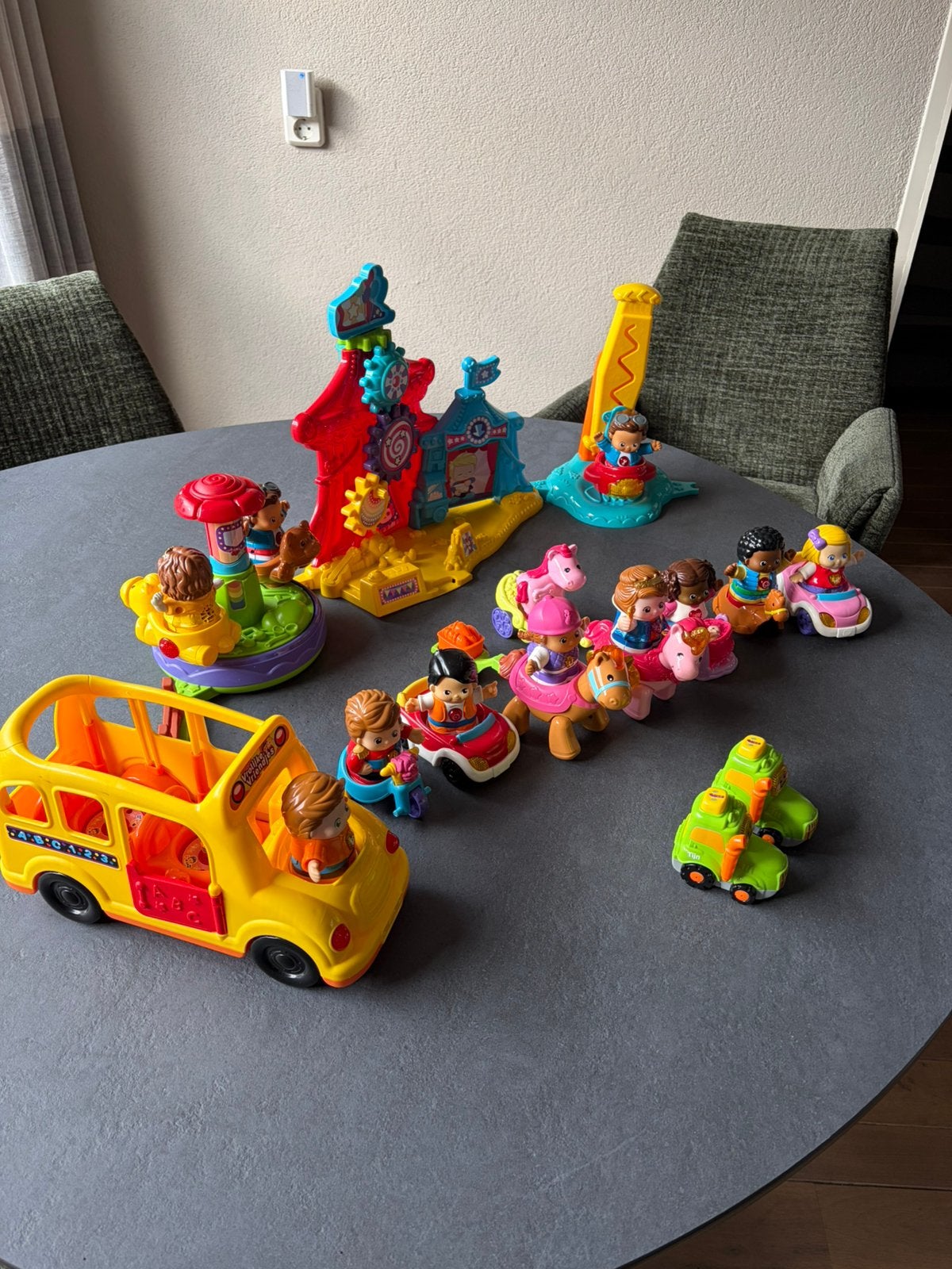 Vrolijke vriendjes met toebehoren, Ophalen, Gebruikt