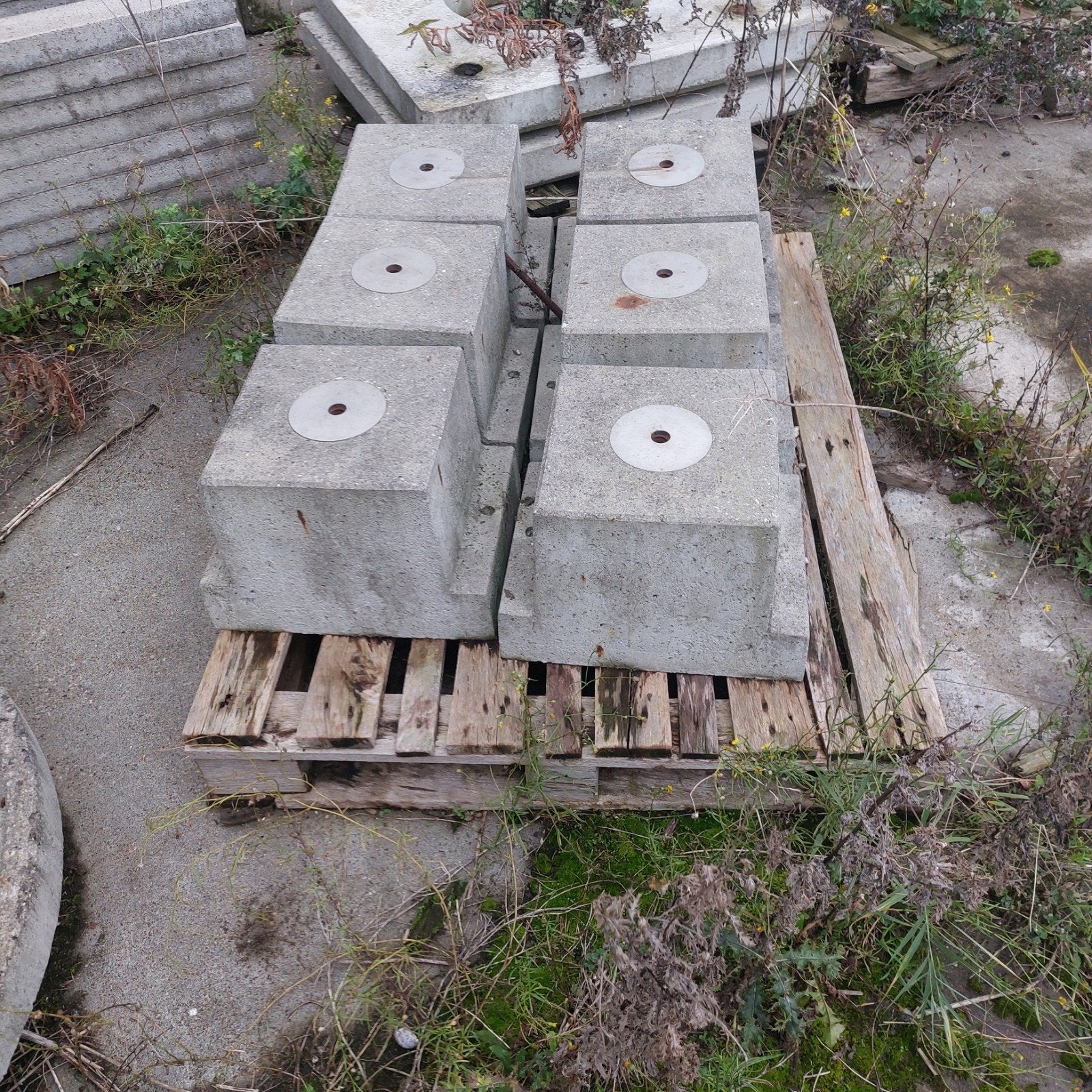 betonpoeren, Ophalen