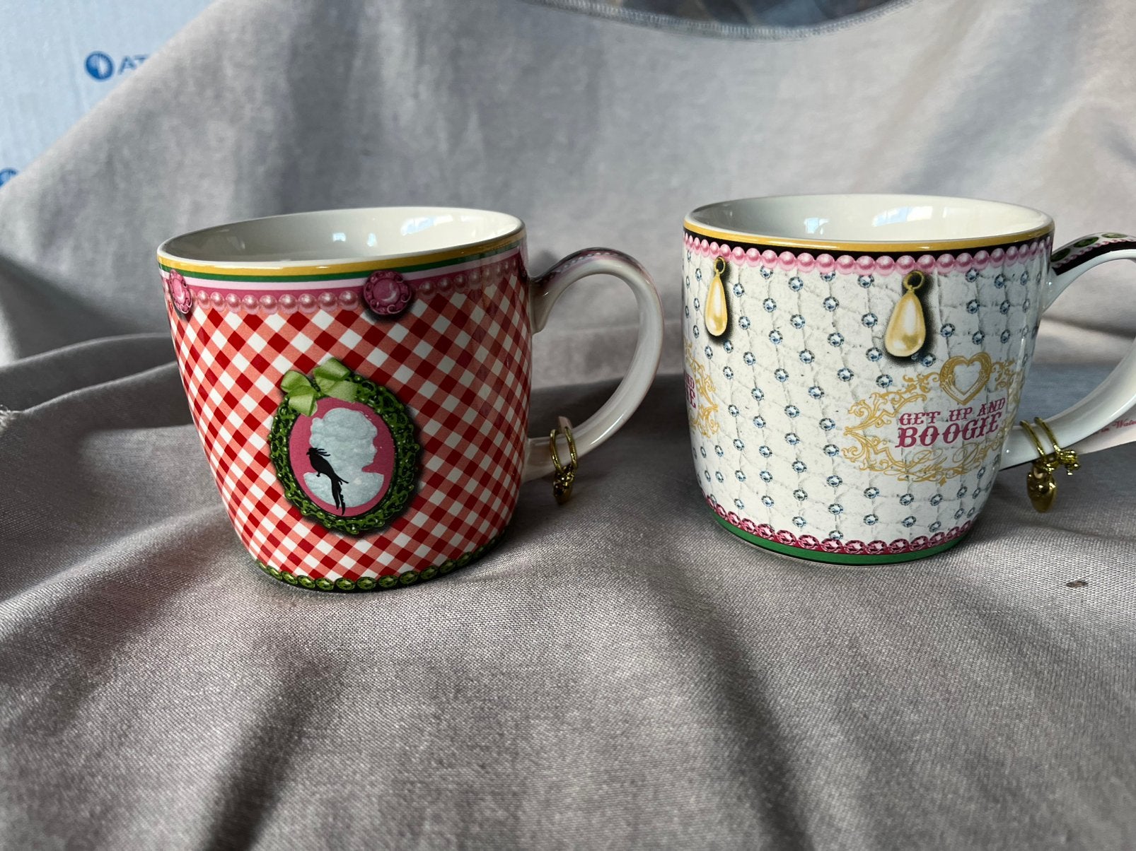 2 mokken Little Diva, Overige merken, Vintage, Nieuw, Porselein