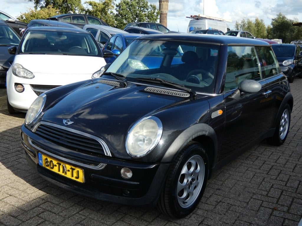 MINI 3-deurs 1.6 One Salt AIRCO/NWE KOPPELING/NWE APK, 15 km/l, Gebruikt, 4 cilinders, 4 stoelen