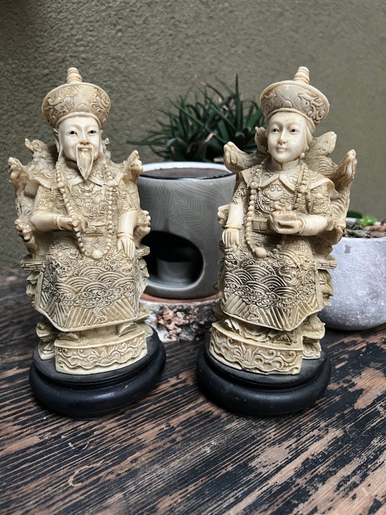 Chinese keizer keizerin resin beelden vintage chinees 18 cm, Ophalen of Verzenden, Gebruikt, Mens