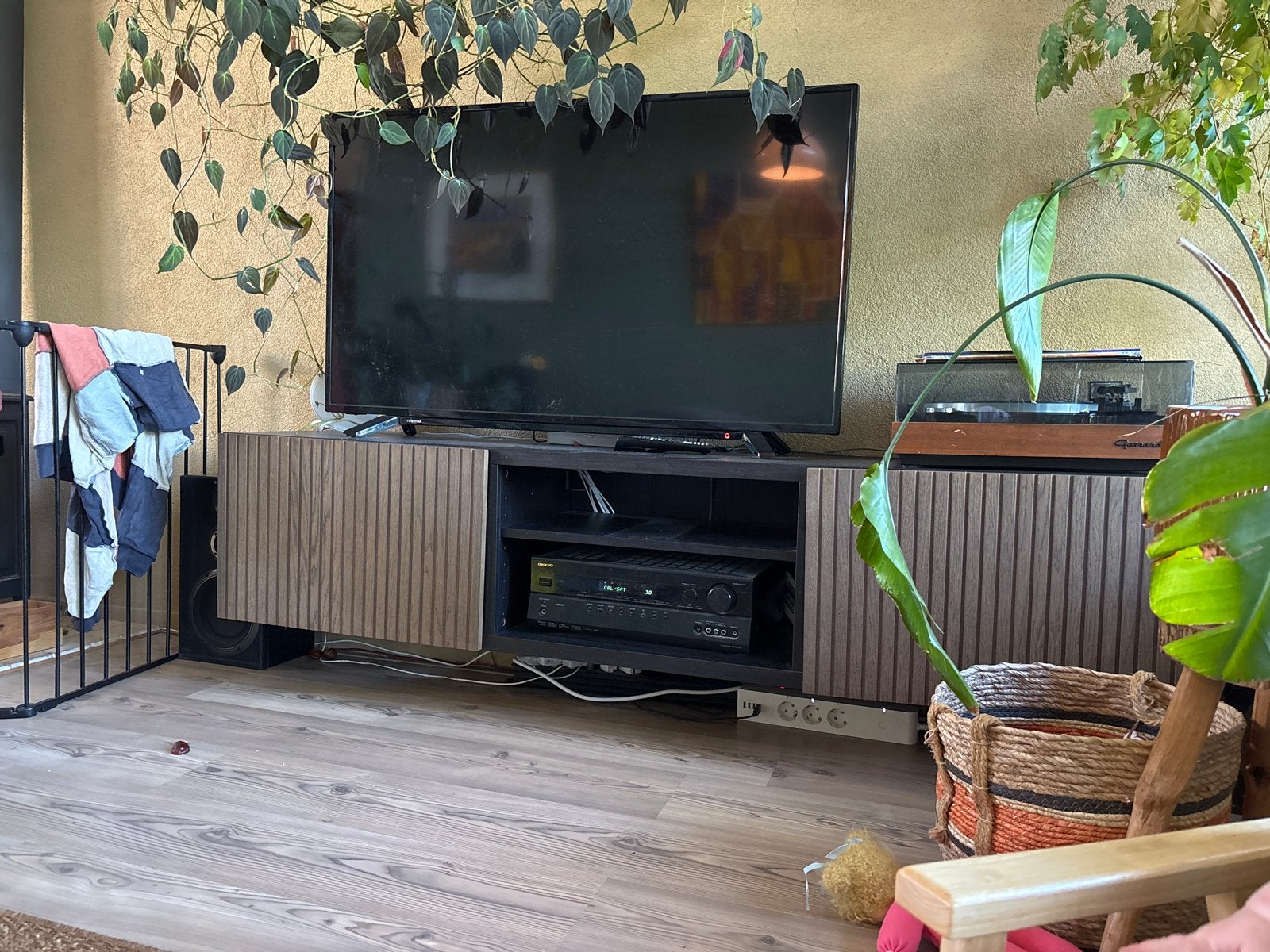 IKEA BESTÅ TV meubel met opbergruimte, Ophalen, Gebruikt, 100 tot 150 cm, Minder dan 100 cm