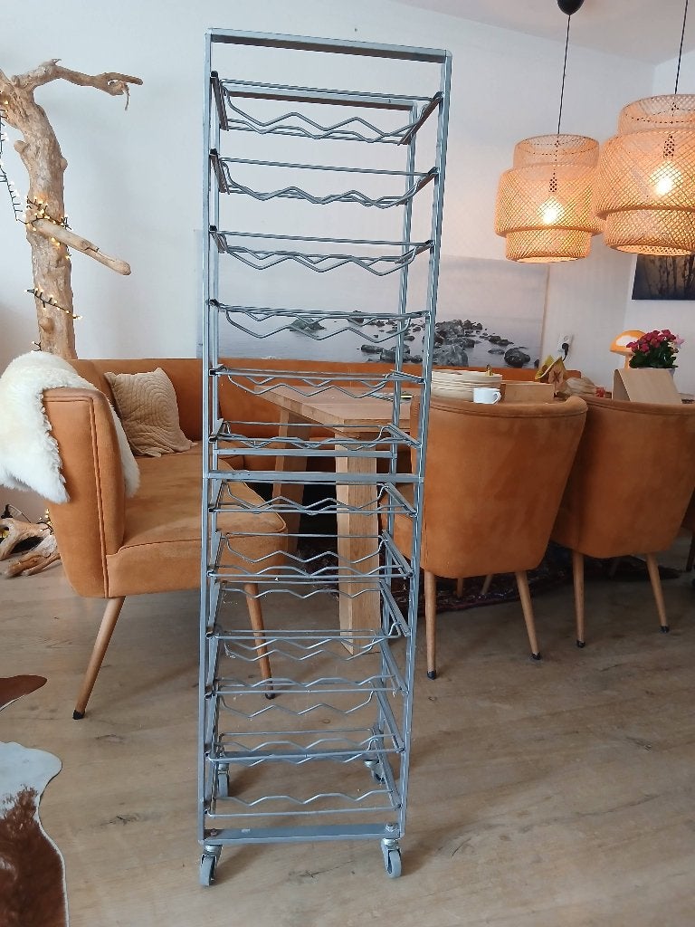 Wijnrek op wielen, Huis en Inrichting, Ophalen