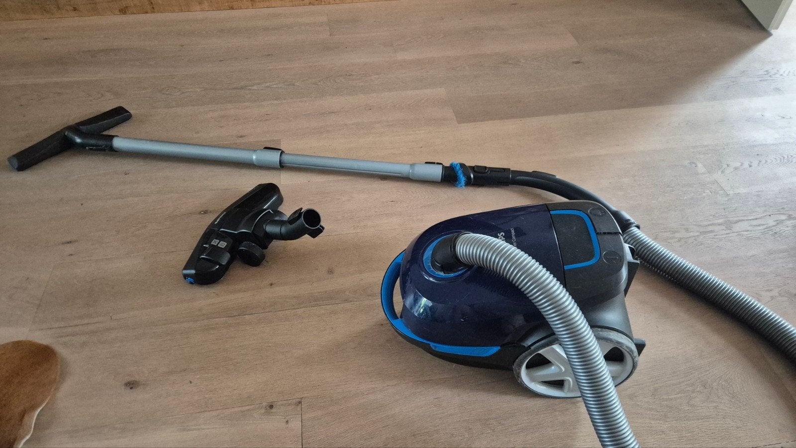 Philips stofzuiger - lees beschrijving, Gebruikt, Philips, Sledestofzuiger, Ophalen
