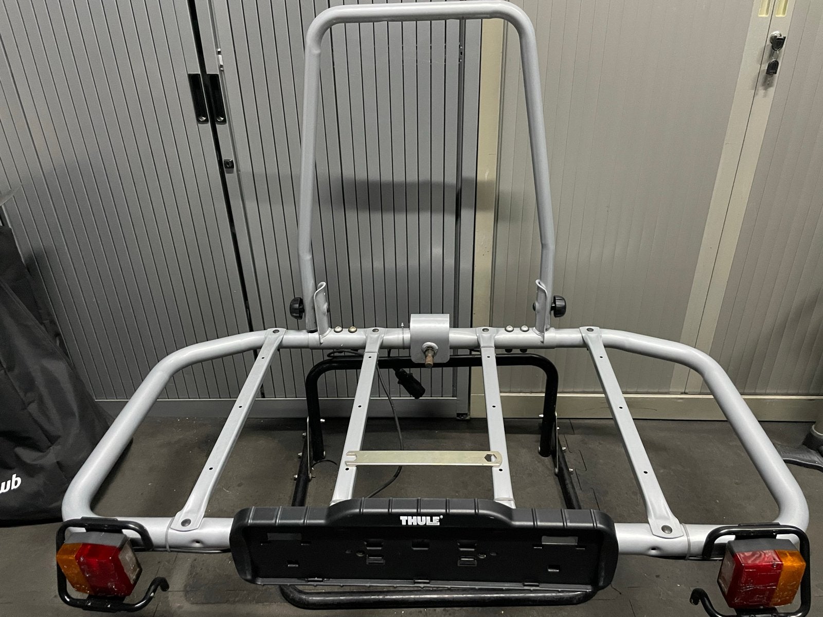 Thule Easybase Platform - Uitbreidbaar en Veelzijdig, Auto diversen, Ophalen, Zo goed als nieuw