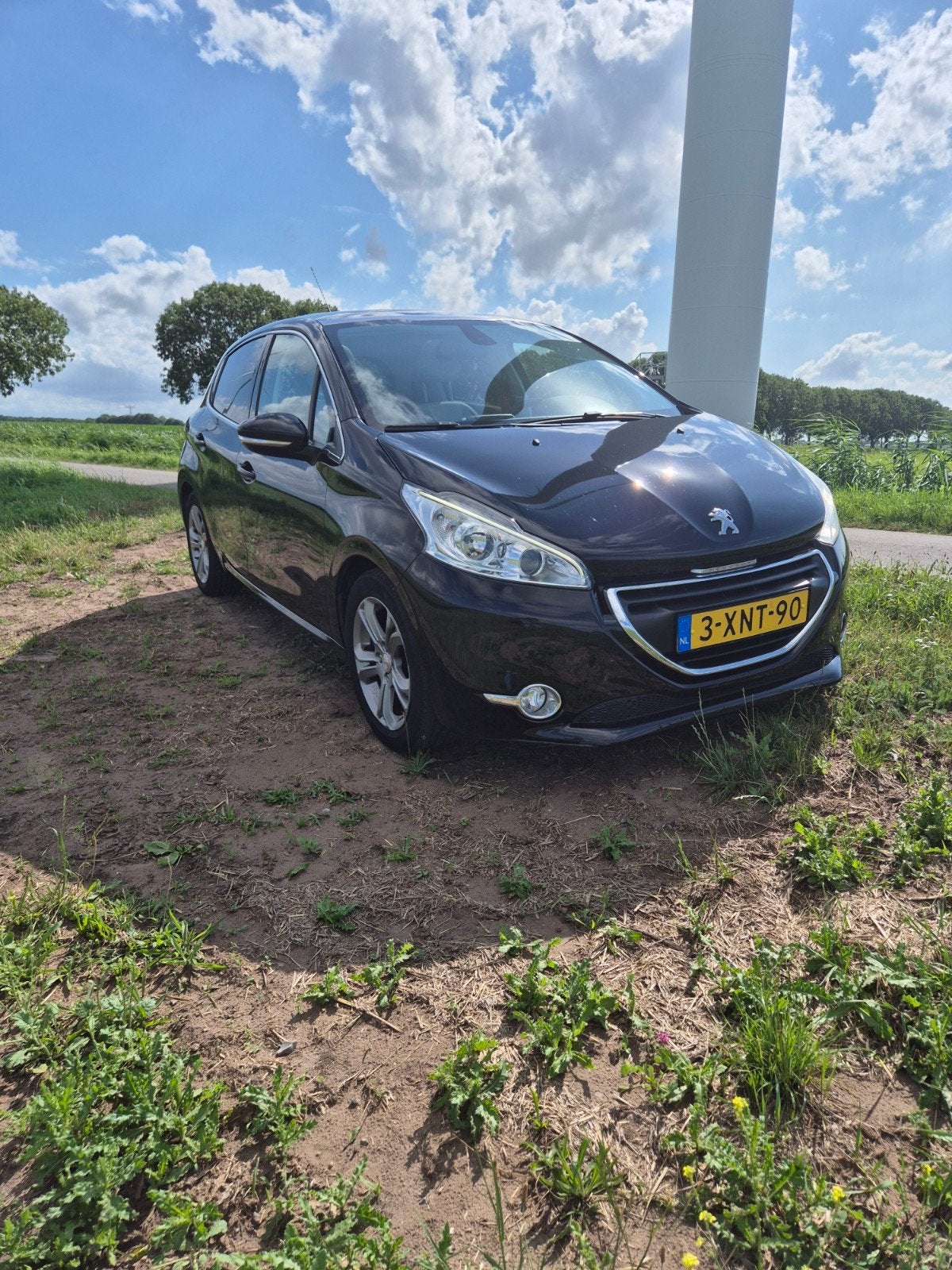 Peugeot 208 1.6 VTI 88KW/120PK 5-D 2014 Zwart, Auto's, Voorwielaandrijving, 4 cilinders, Handgeschakeld, Grijs