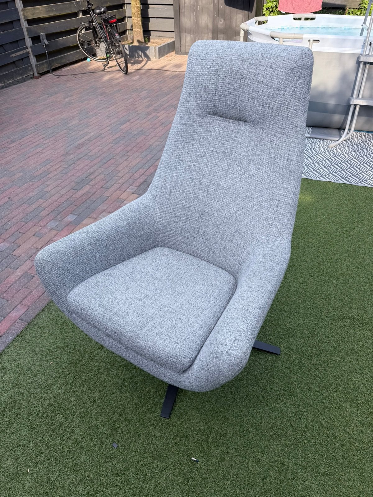 Prachtige Montèl Xavi design draaifauteuil, Huis en Inrichting, Fauteuils, Ophalen, Zo goed als nieuw, 75 tot 100 cm, Stof