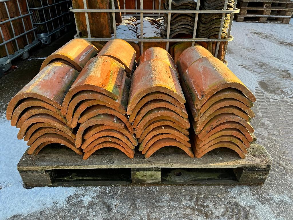 65 stuks Rode riet nokvorsten 32x24cm., Ophalen, Overige materialen, Gebruikt, Overige typen
