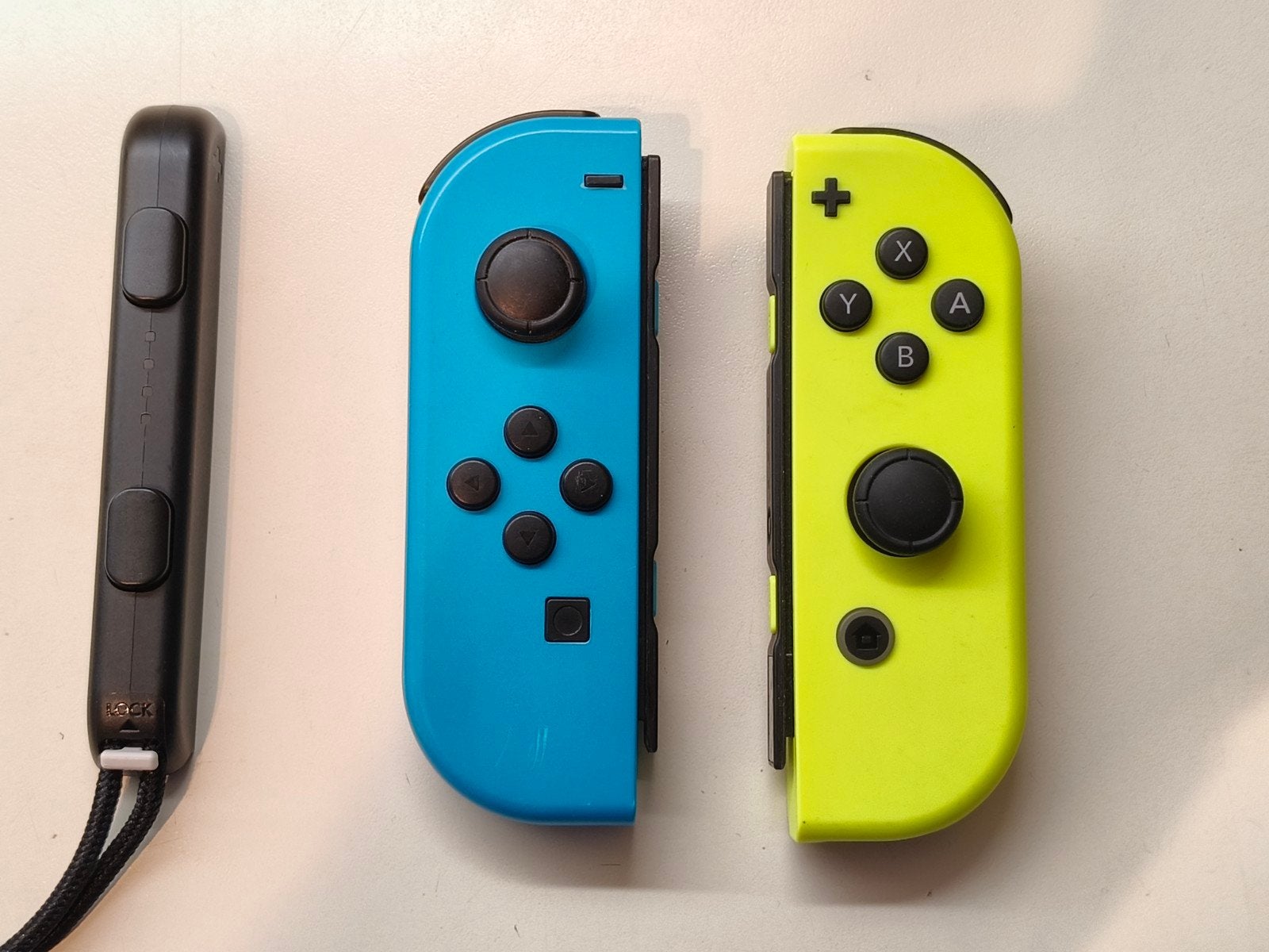 Nintendo Switch Joy-Cons - Blauw & Neon Geel, Spelcomputers en Games, Spelcomputers | Nintendo Switch, Gebruikt, Switch Original