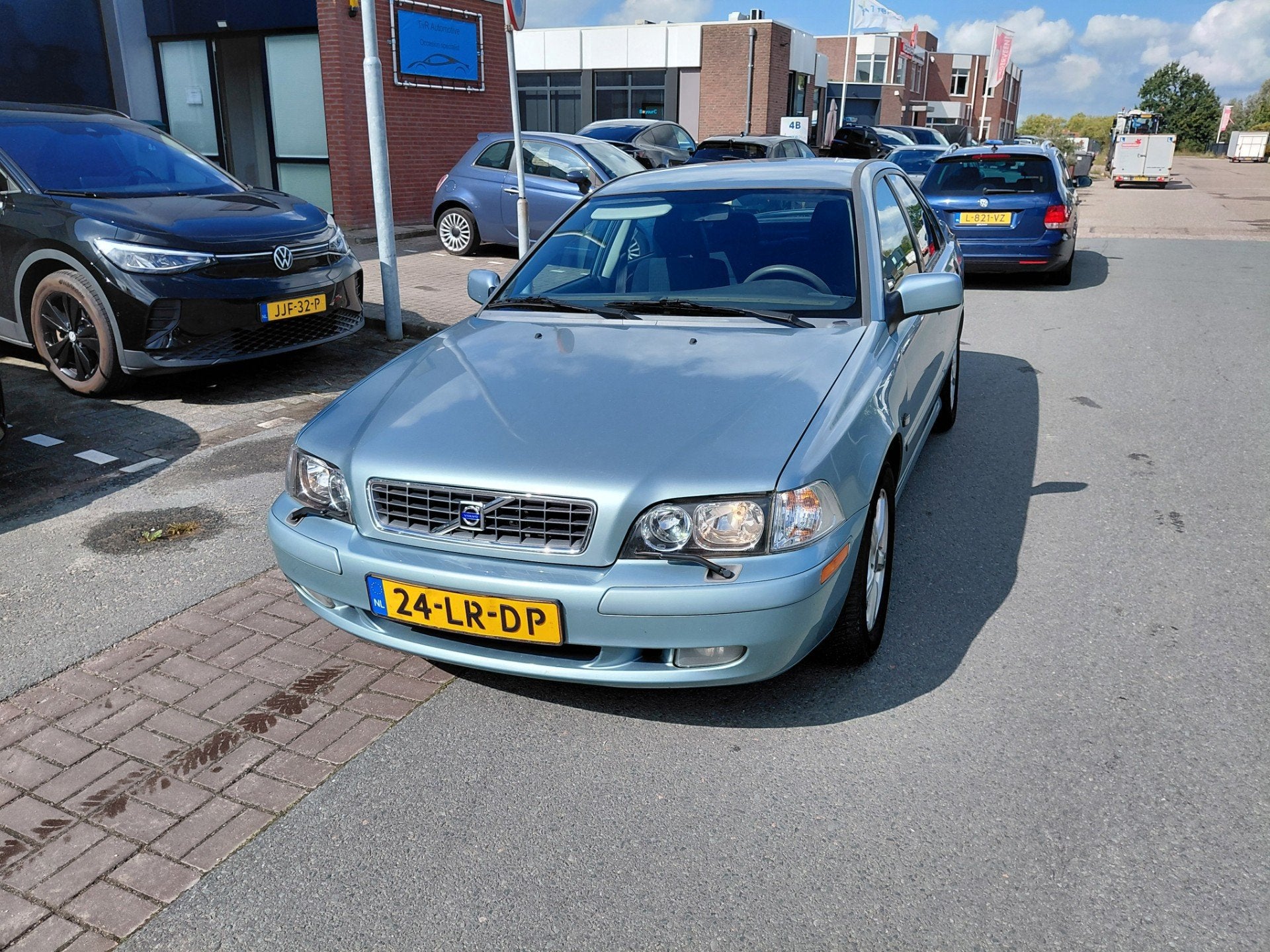 Volvo S40 1.6 Polar, Auto's, Gebruikt, 4 cilinders, Leder en Stof, Handgeschakeld