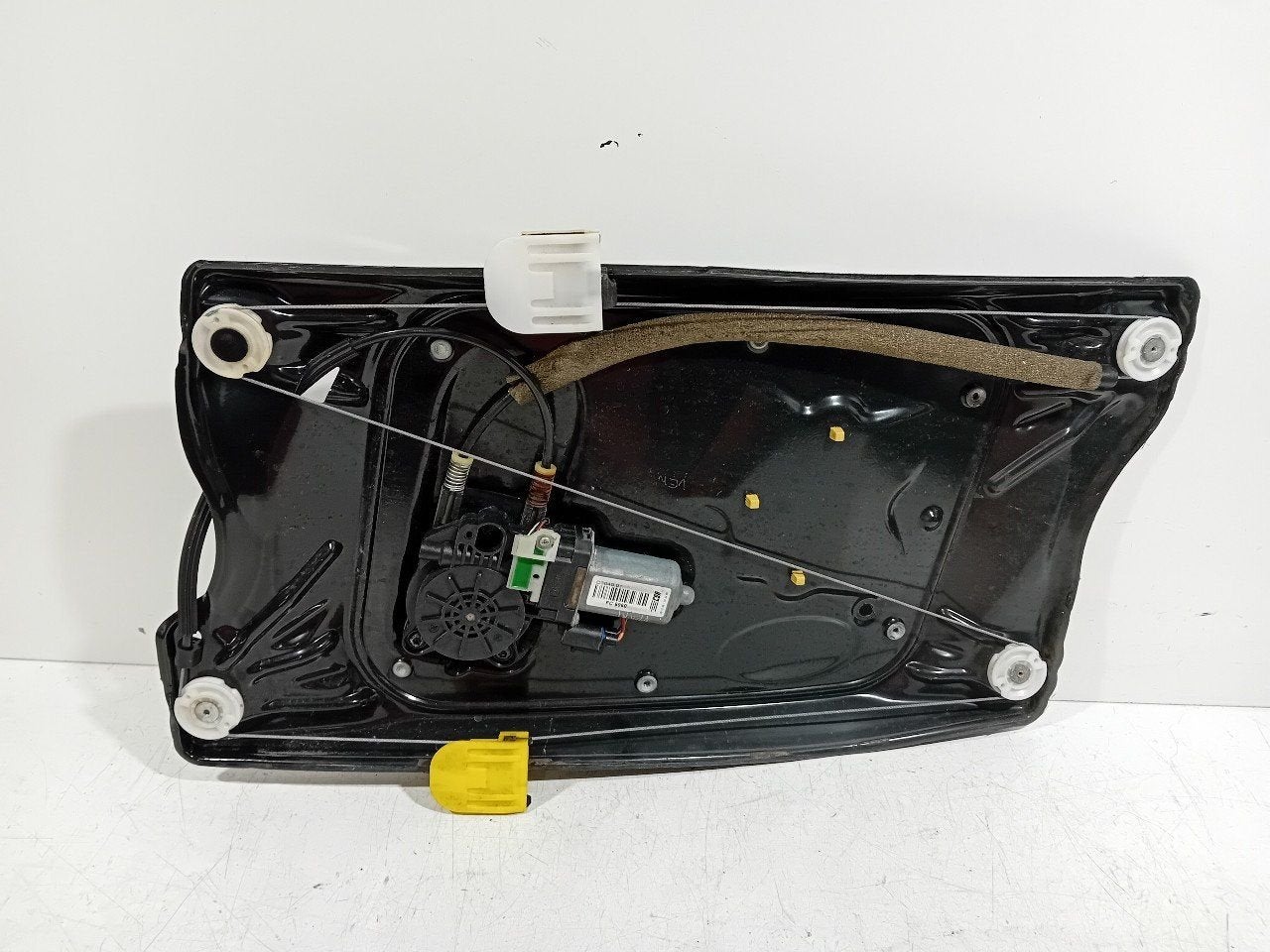 Raammechaniek rechts voor Land Rover Freelander, Auto-onderdelen, Onderdelen@venauto.nl, Van der Ven Autorecycling B.V., Ettenseweg 76, 4706 PB Roosendaal, The Netherlands