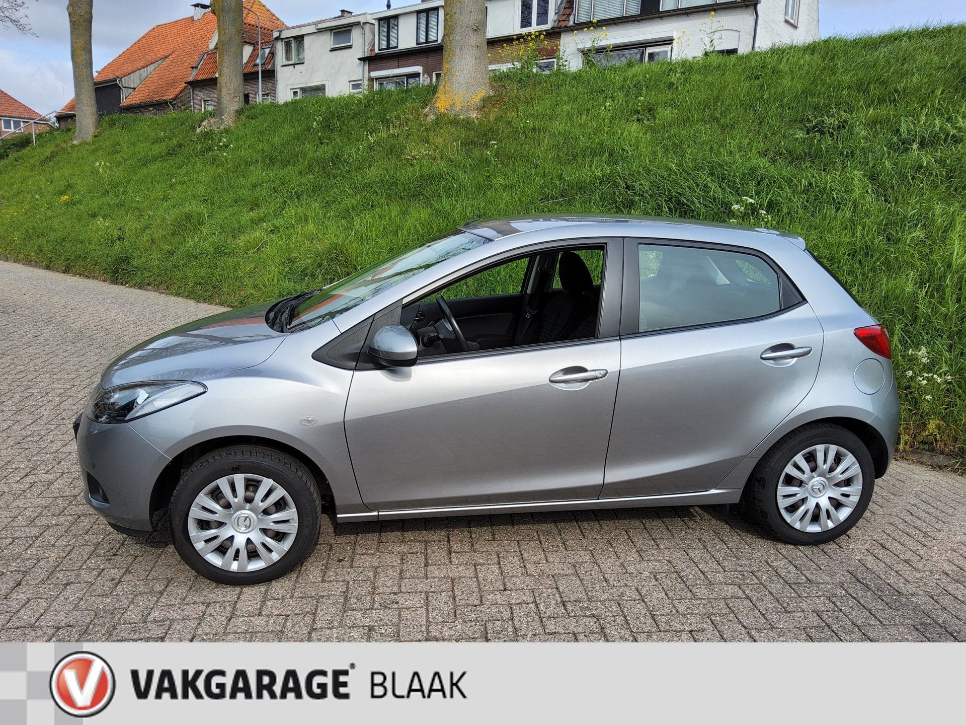 Mazda 2 1.3 S incl. 12 MND BOVAG Garantie., Voorwielaandrijving, Gebruikt, 31 €/maand, 4 cilinders