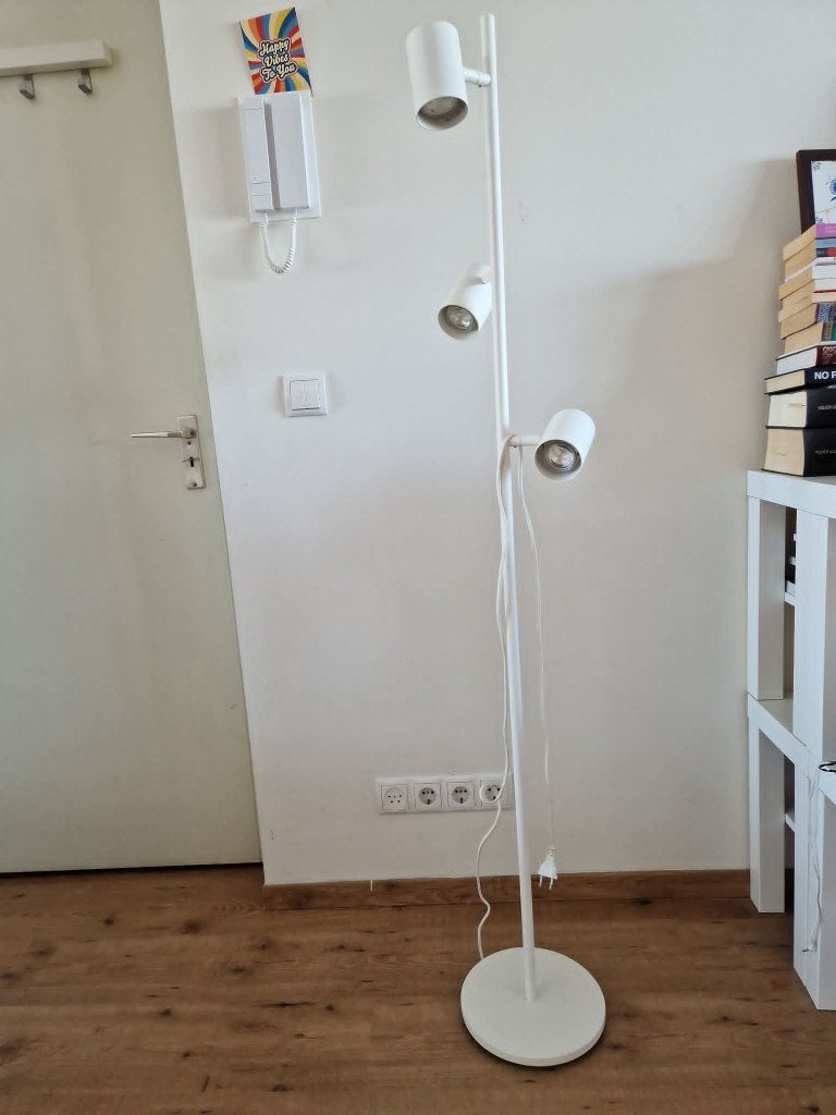 IKEA NYMÅNE Floor Lamp – 3 Spotlights – White, Ophalen, Zo goed als nieuw, Metaal, 150 tot 200 cm