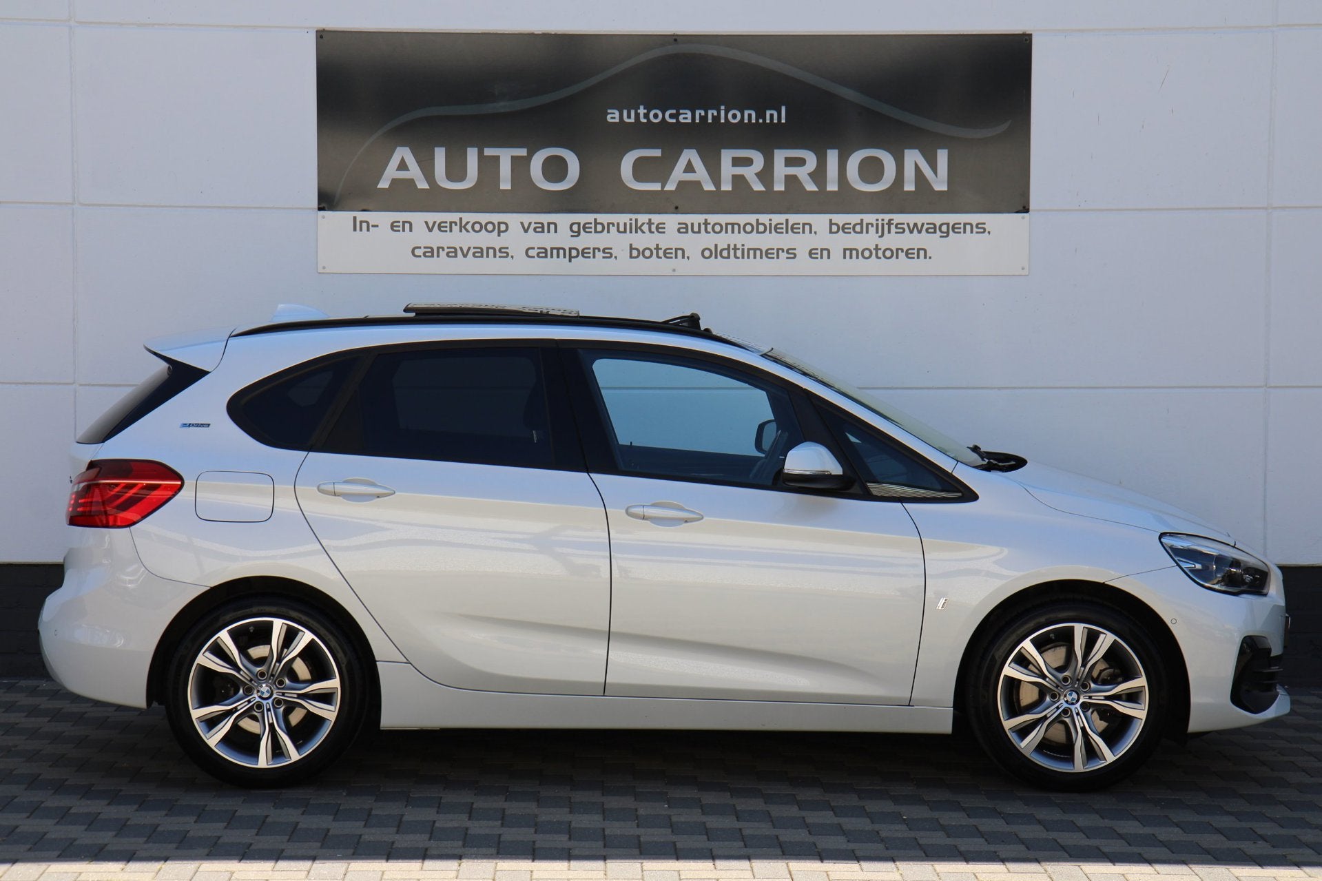 BMW 2-serie Active Tourer 225xe iPerformance Pano Camera LED, Automaat, Zwart, Leder en Stof, Wit