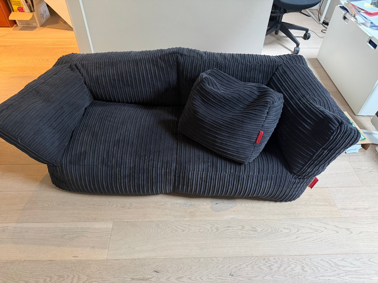 Lounge pug zitzak, Huis en Inrichting, Ophalen, Zo goed als nieuw, Rechte bank, Minder dan 150 cm